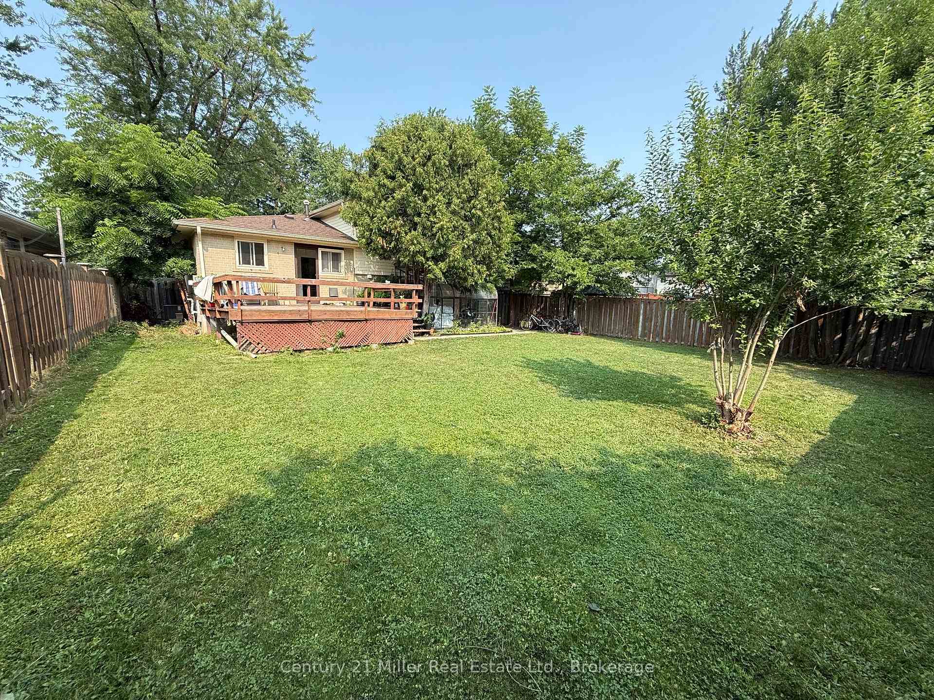 Photo 15 of Unit Upper, 35 Melville Crescent, Brampton, Brampton East — HOMEH