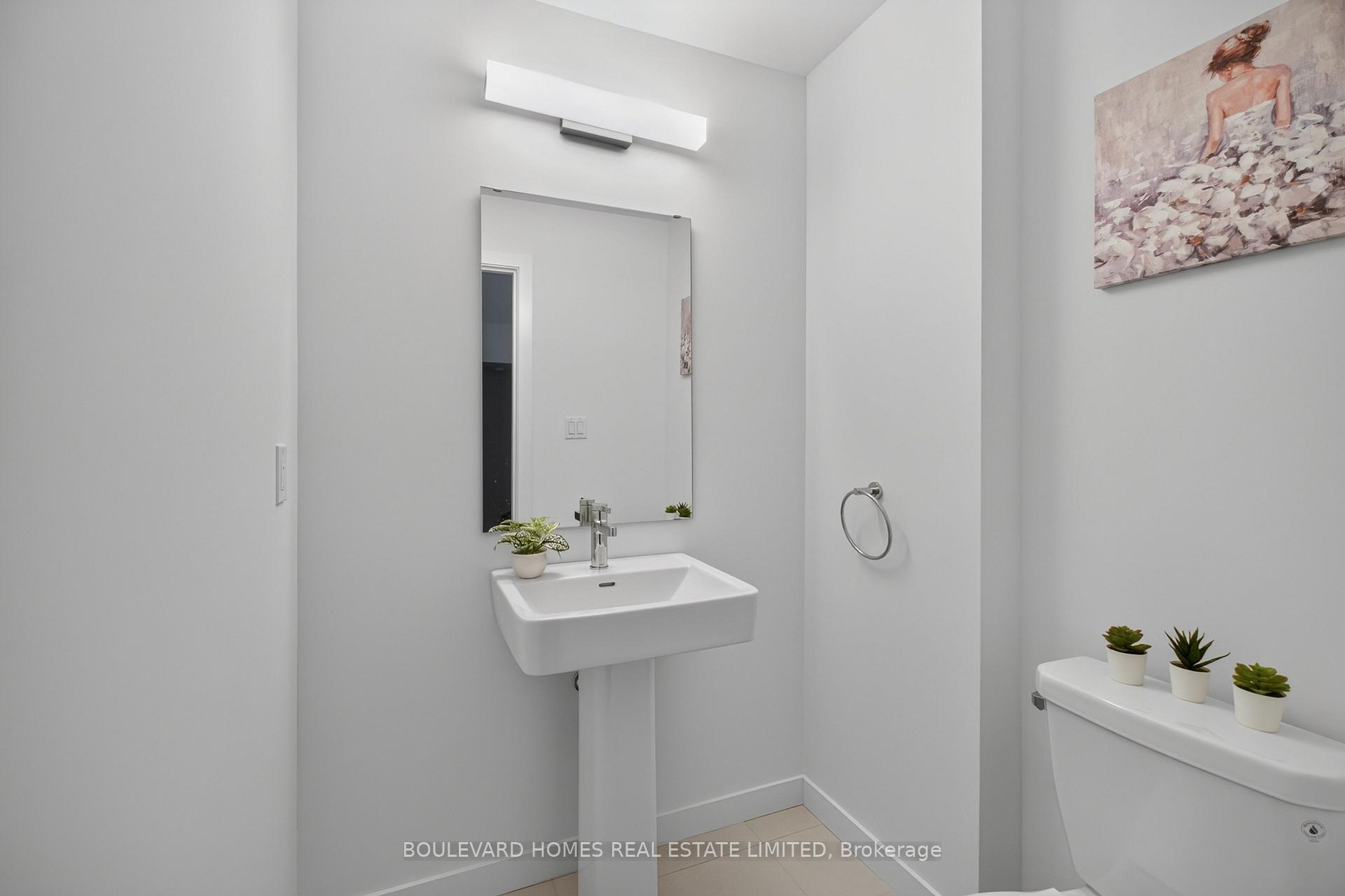 Photo 32 of Unit 13, 30 Markdale Lane, Markham, Middlefield — HOMEH