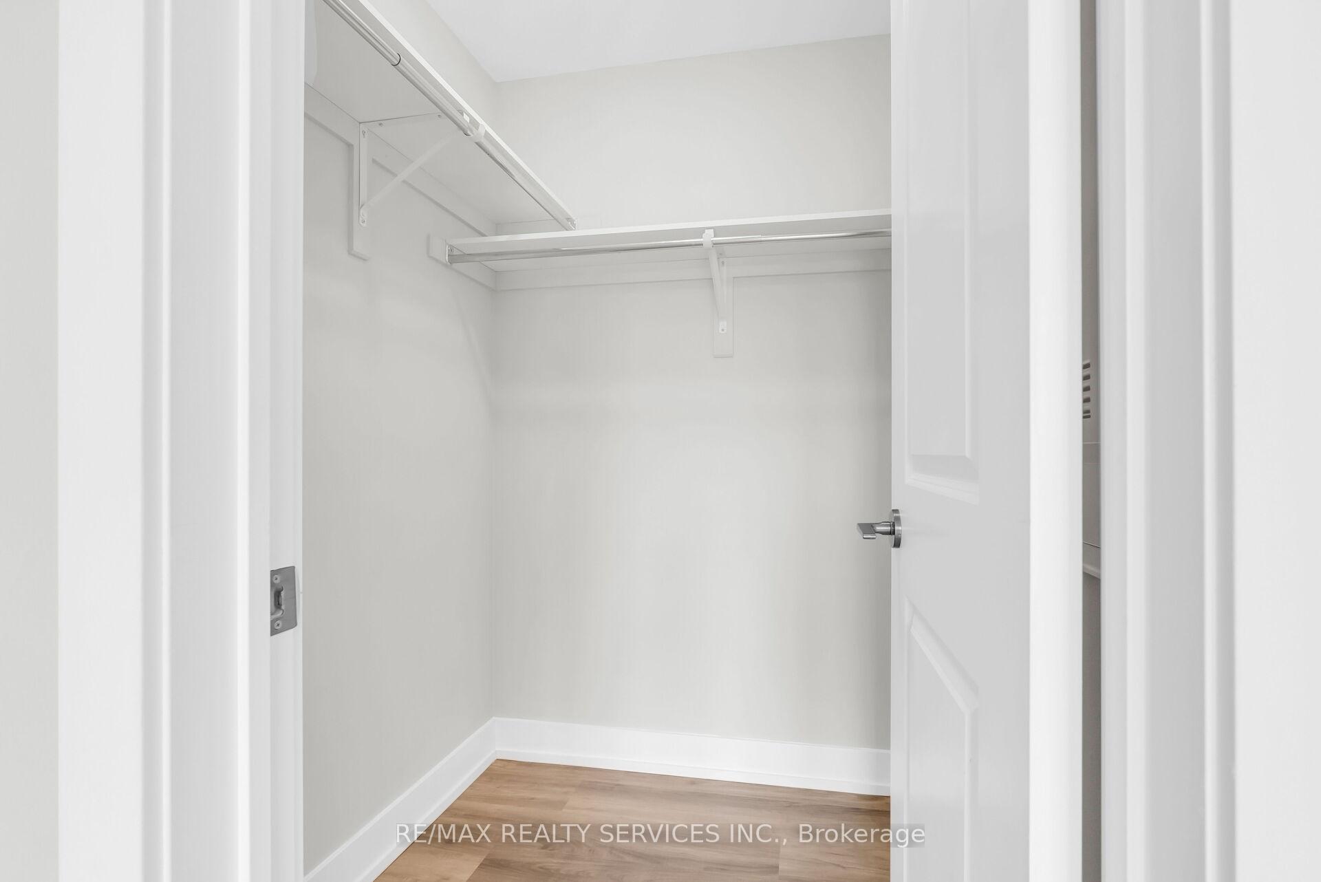 Photo 29 of Unit 5, 1 Bond Crescent, Richmond Hill, Oak Ridges — HOMEH