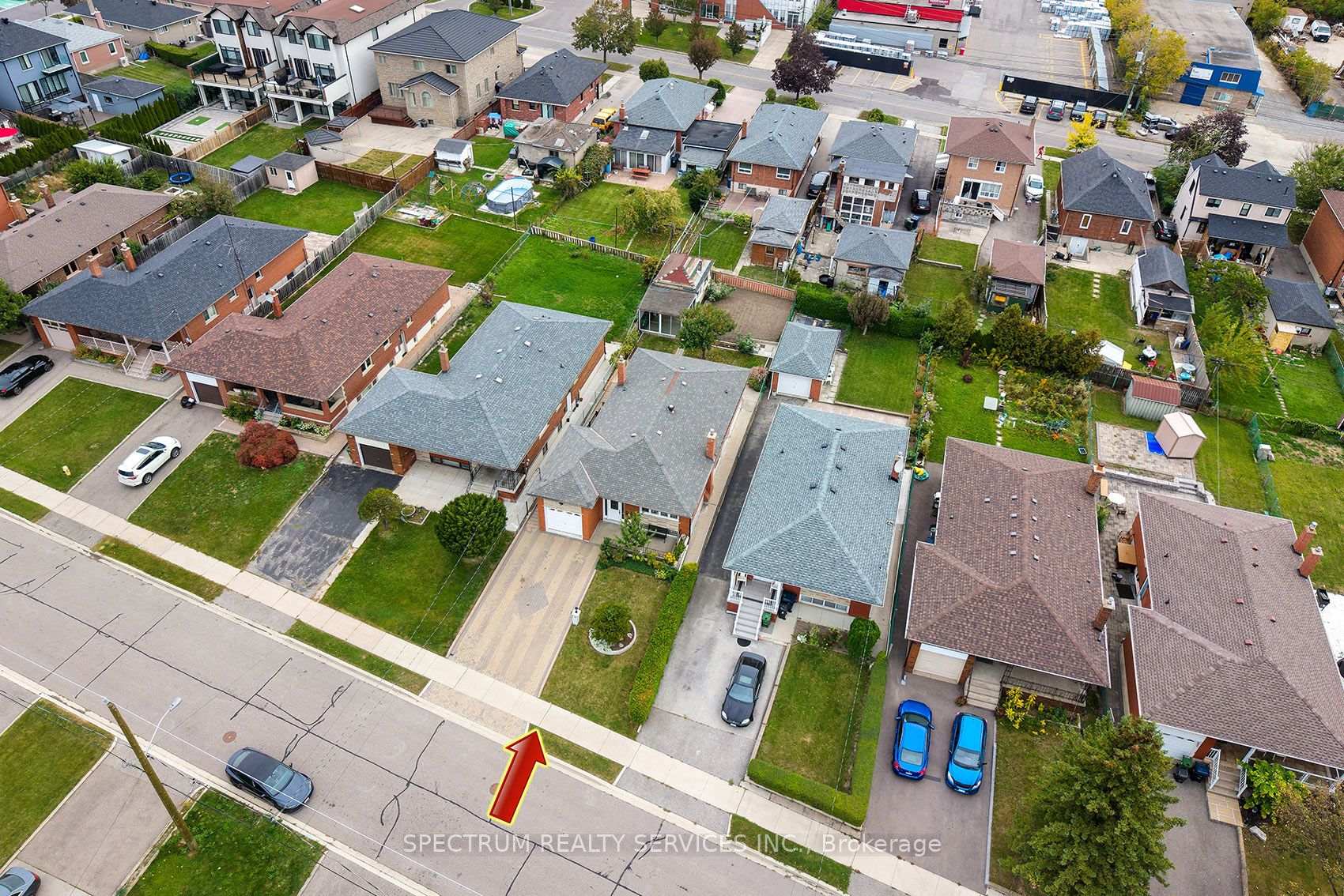Photo 4 of 37 Jocada Road, North York, Maple Leaf — HOMEH