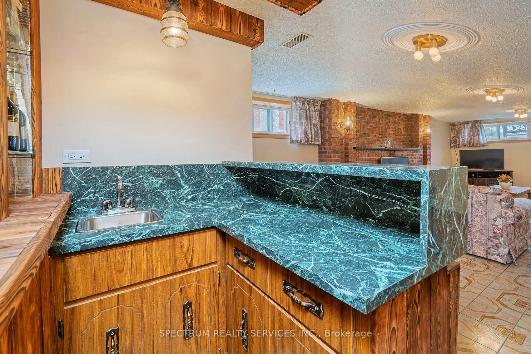 Photo 30 of 37 Jocada Road, North York, Maple Leaf — HOMEH