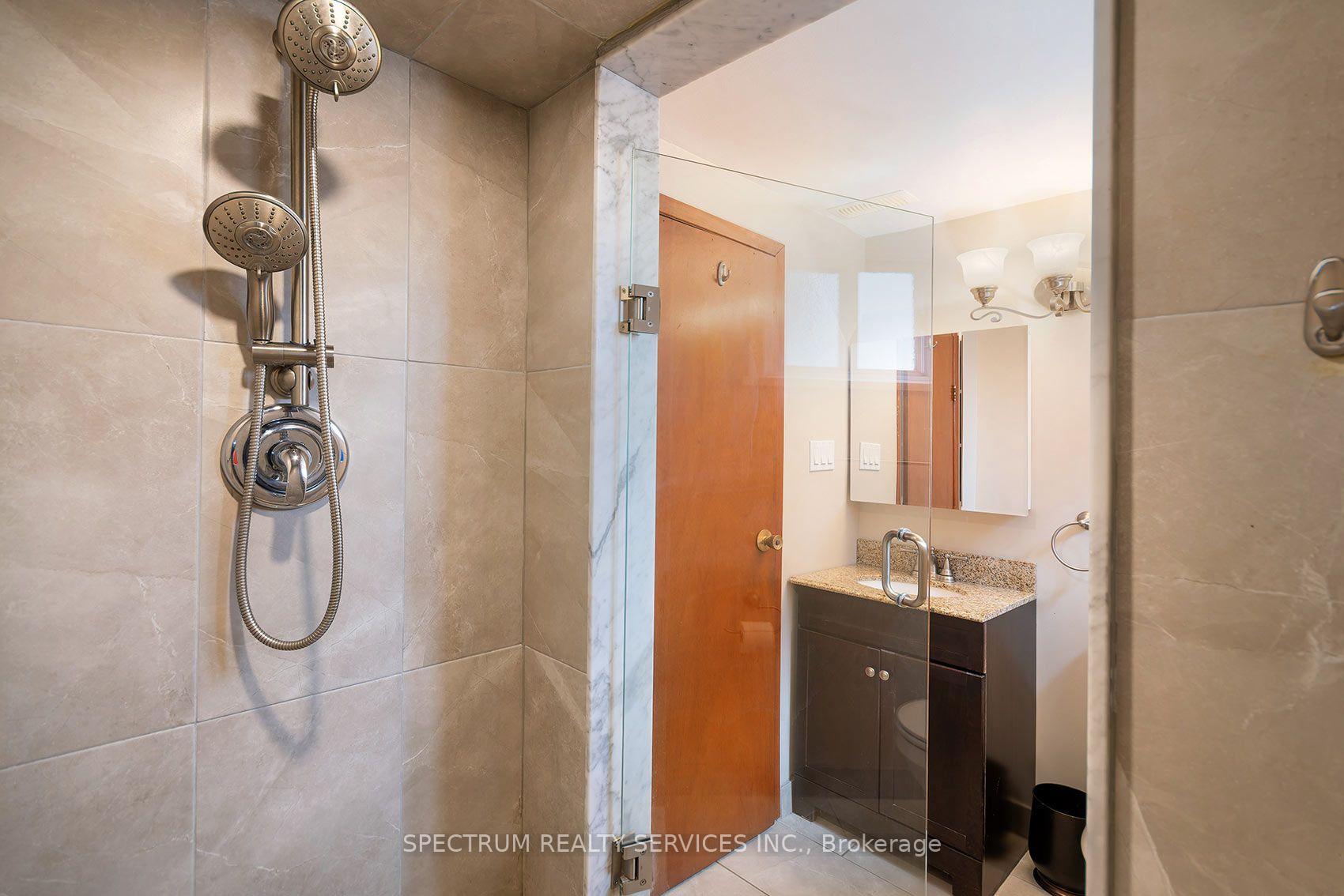 Photo 35 of 37 Jocada Road, North York, Maple Leaf — HOMEH