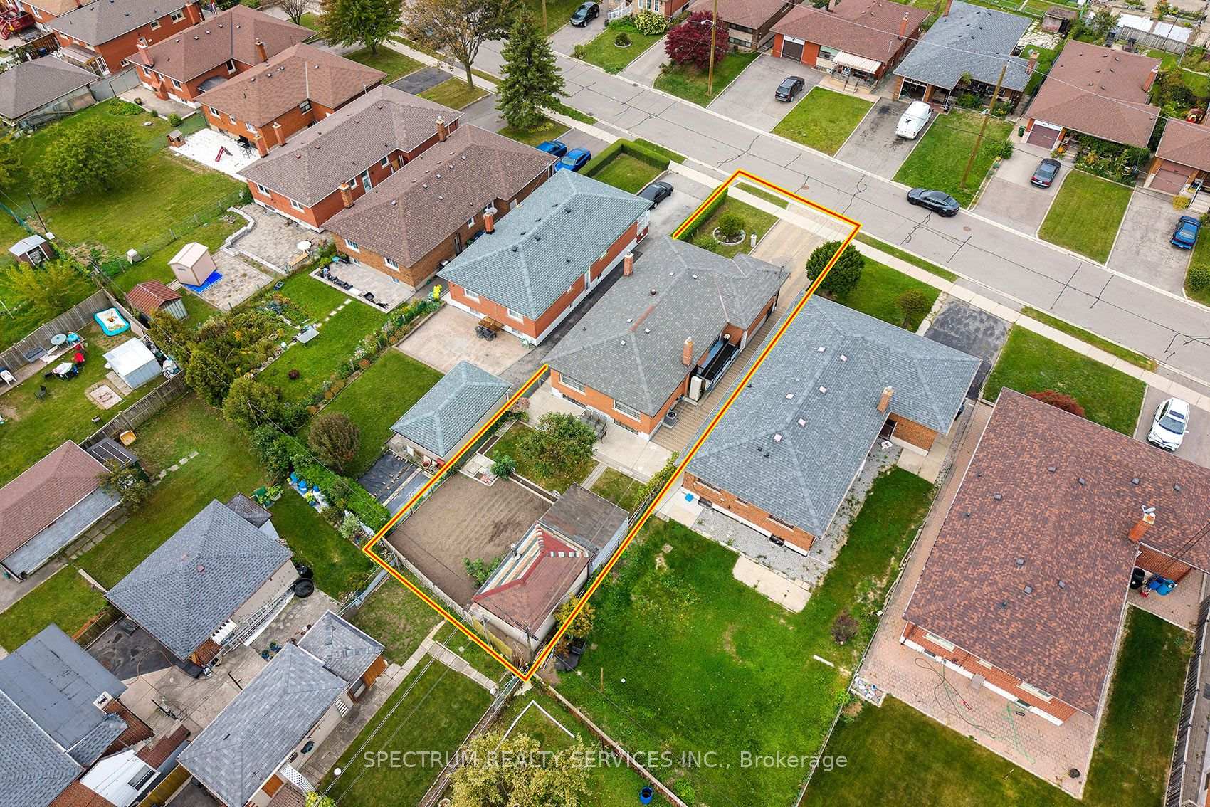 Photo 42 of 37 Jocada Road, North York, Maple Leaf — HOMEH