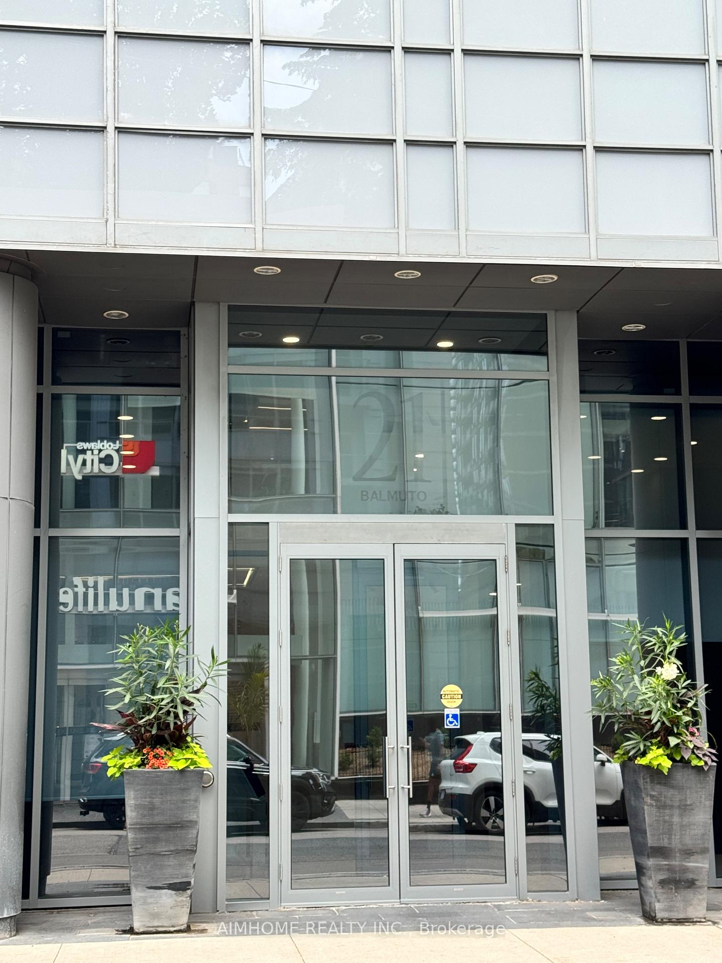 Photo 2 of Unit 1801, 21 Balmuto Street, Toronto, Bay Street Corridor — HOMEH