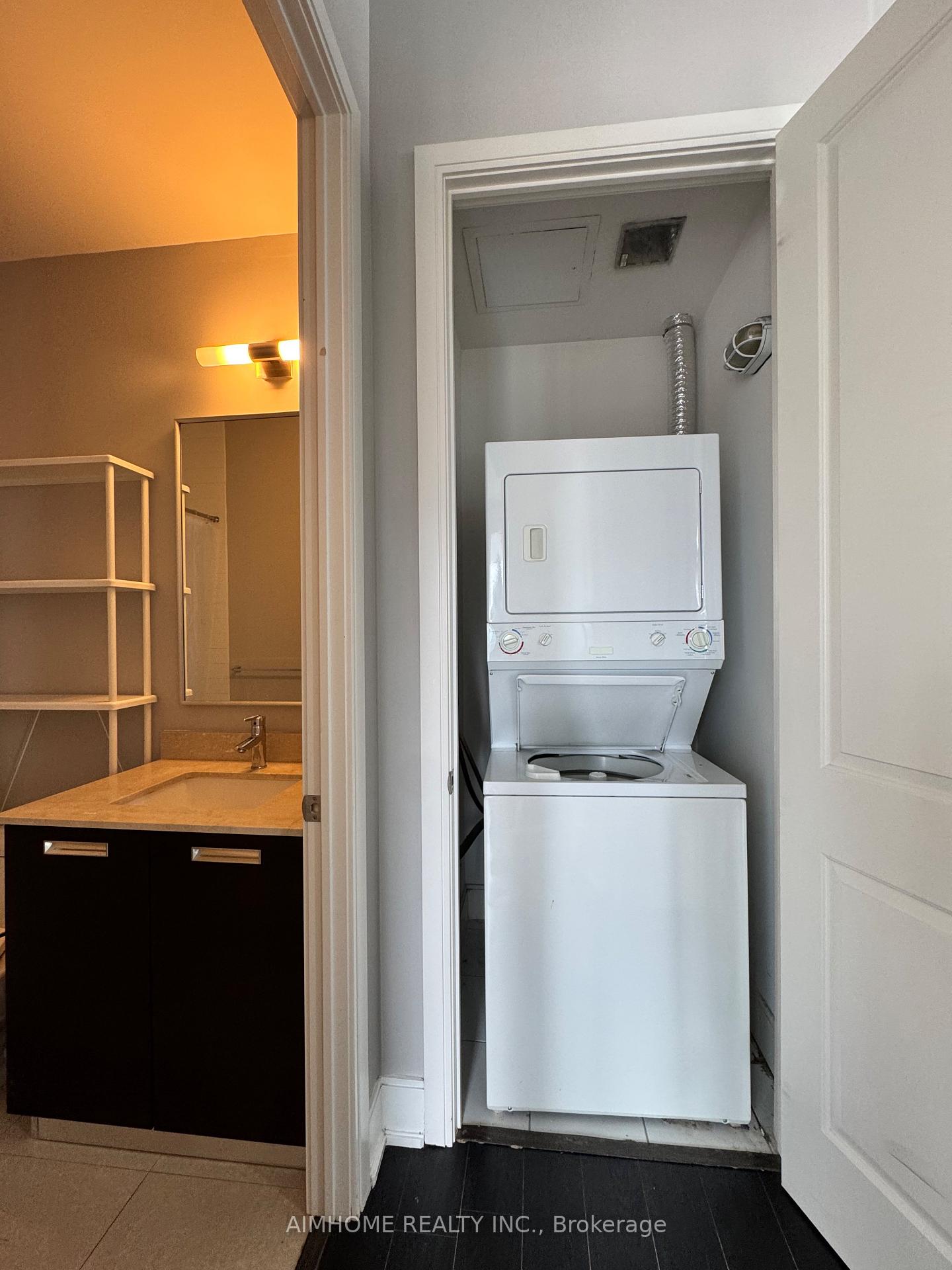 Photo 35 of Unit 1801, 21 Balmuto Street, Toronto, Bay Street Corridor — HOMEH