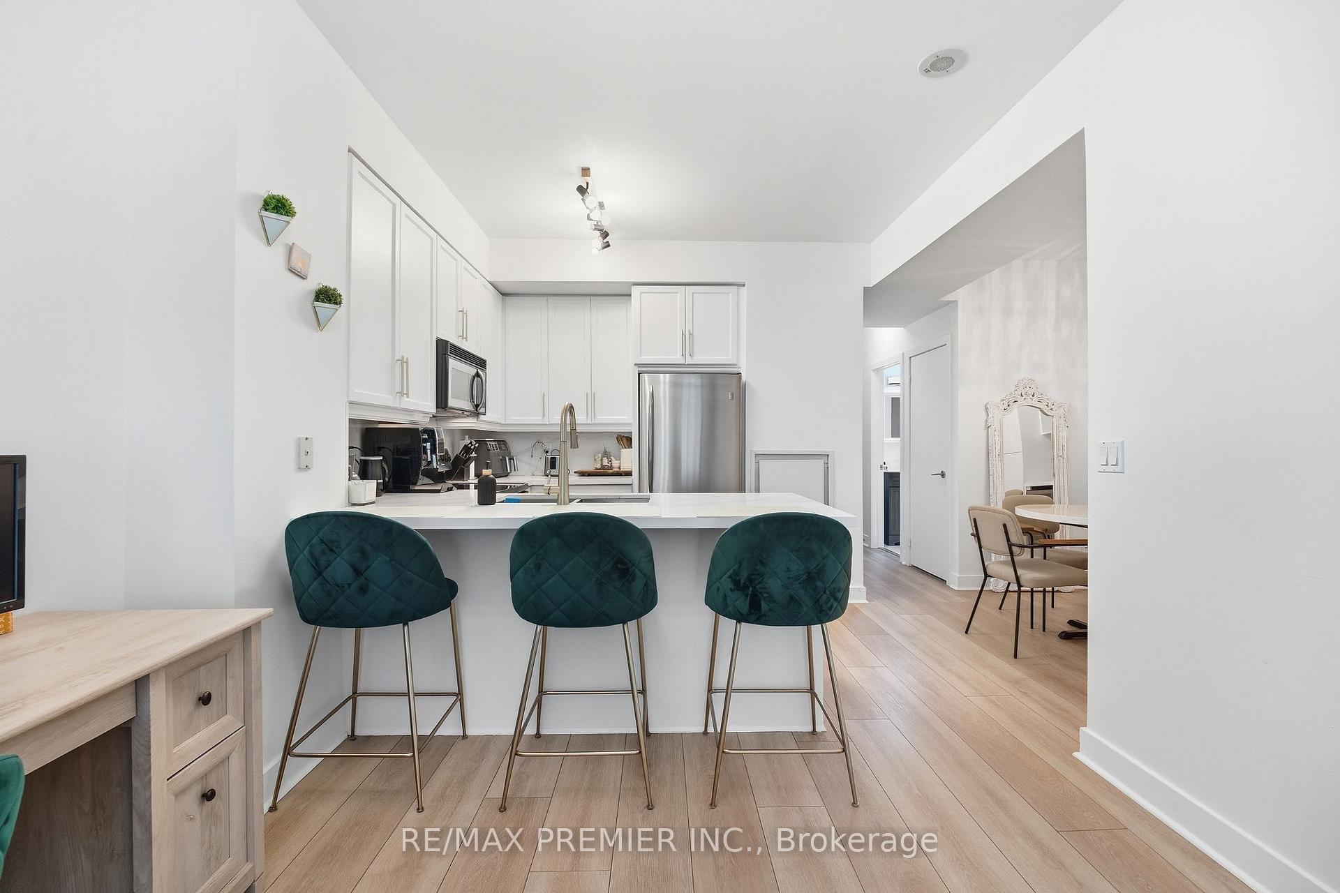 Photo 9 of Unit 312, 438 King Street W, Toronto, Waterfront Communities — HOMEH