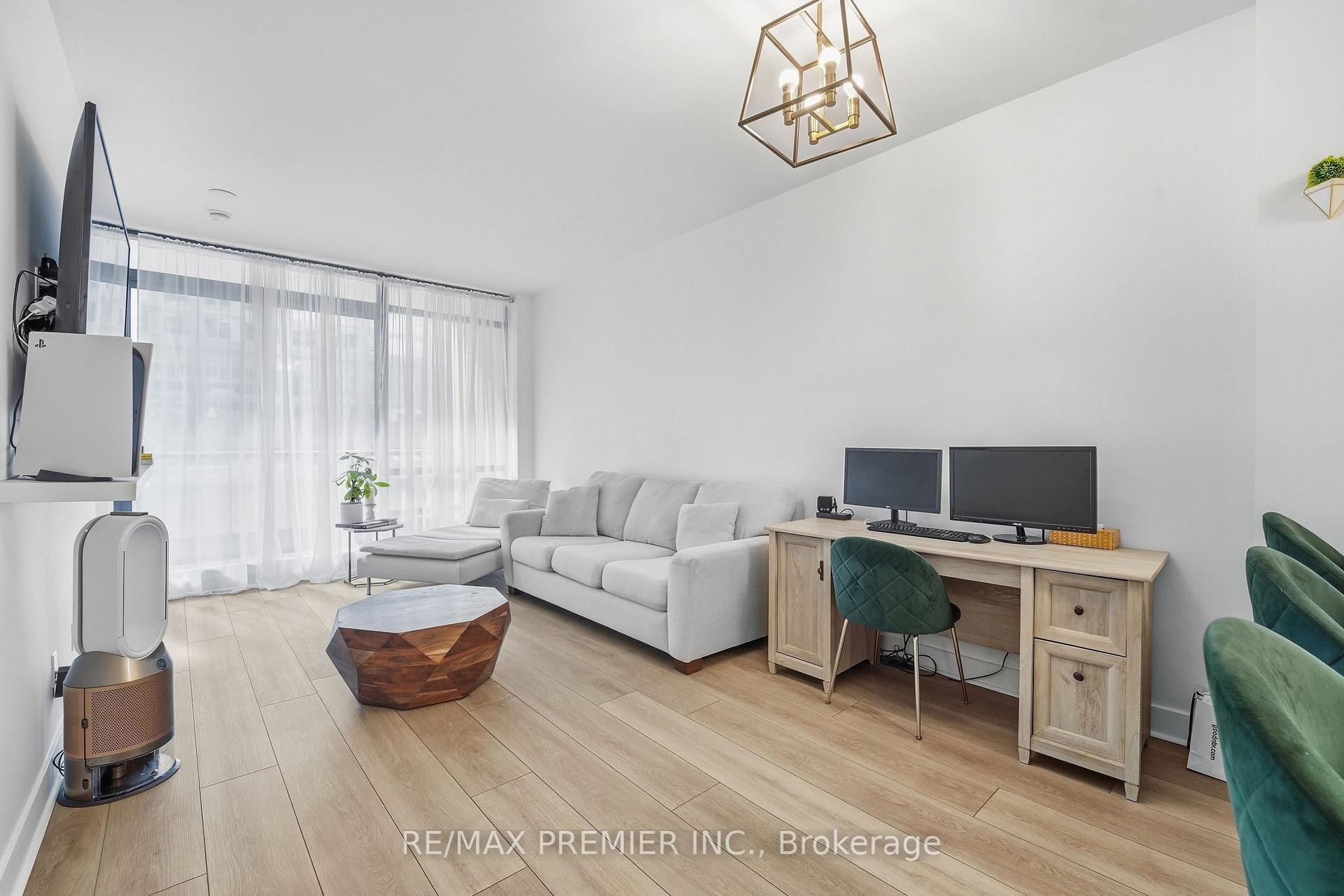Photo 12 of Unit 312, 438 King Street W, Toronto, Waterfront Communities — HOMEH