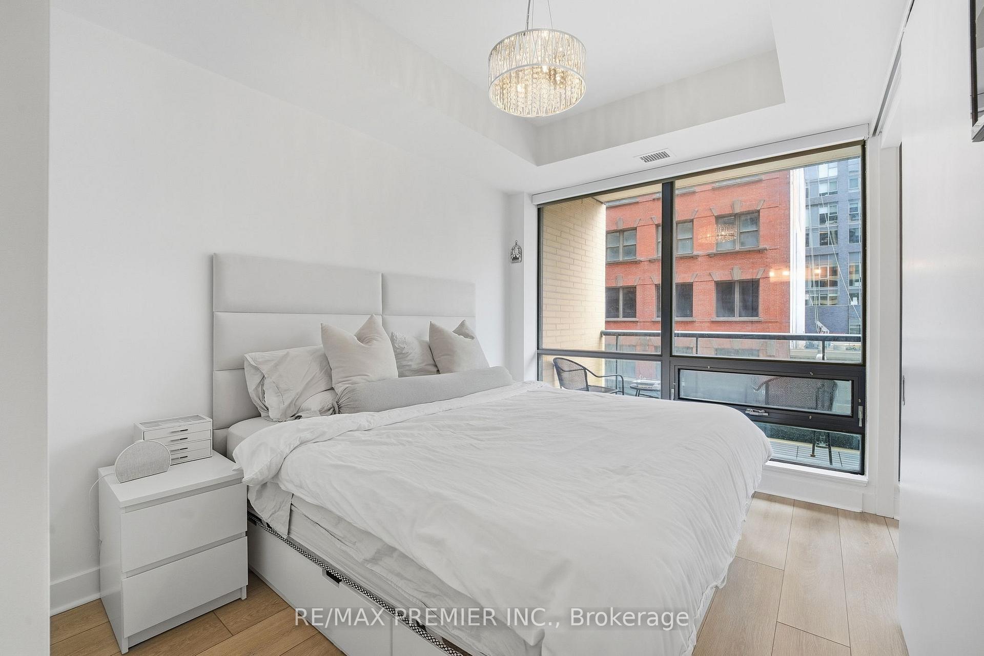 Photo 15 of Unit 312, 438 King Street W, Toronto, Waterfront Communities — HOMEH