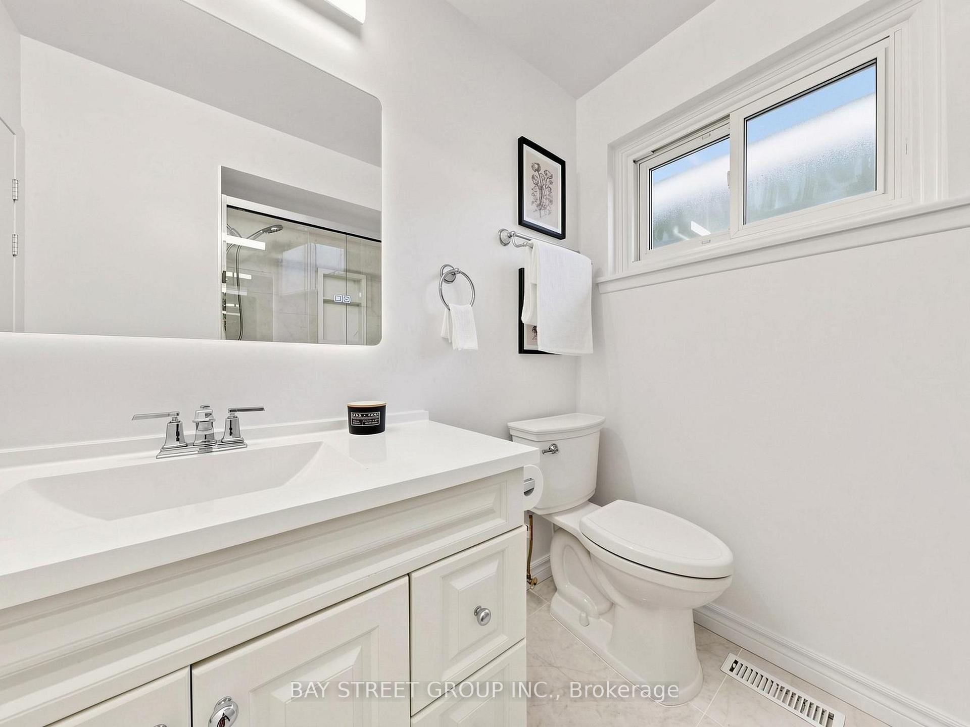 Photo 24 of 1 Lesgay Crescent, North York, Don Valley Village — HOMEH