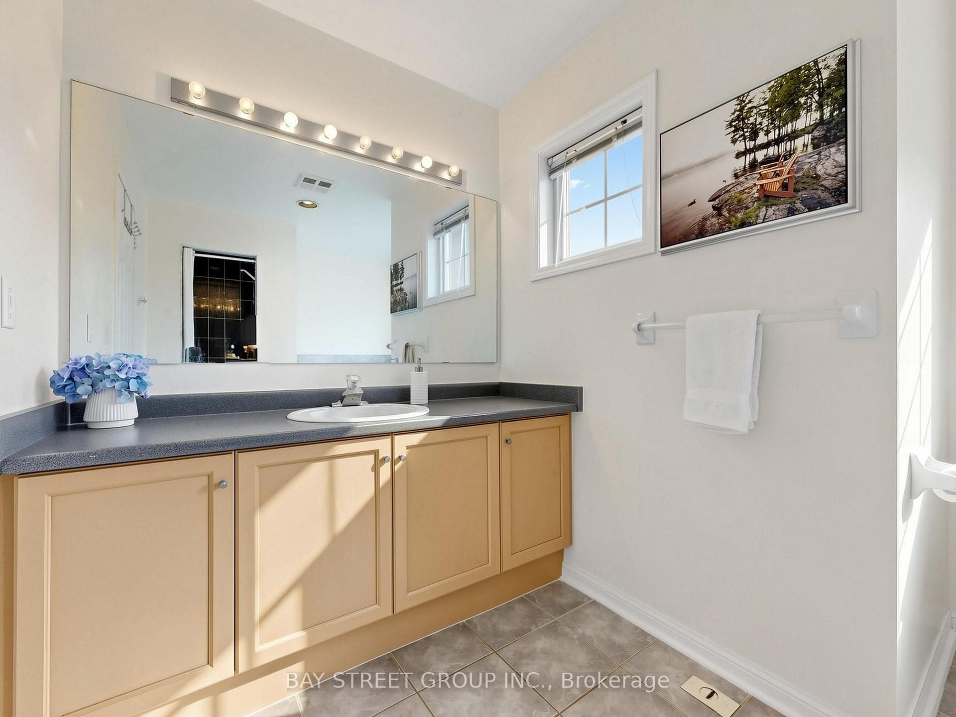 Photo 21 of Unit 2, 4 St Moritz Way, Markham, Unionville — HOMEH