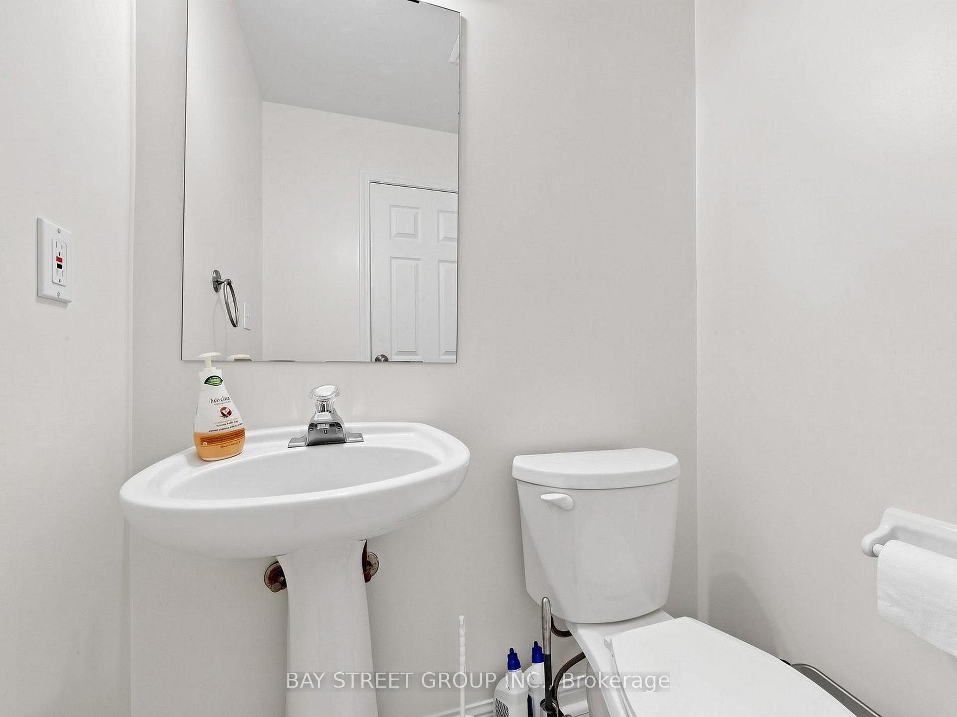 Photo 26 of Unit 2, 4 St Moritz Way, Markham, Unionville — HOMEH