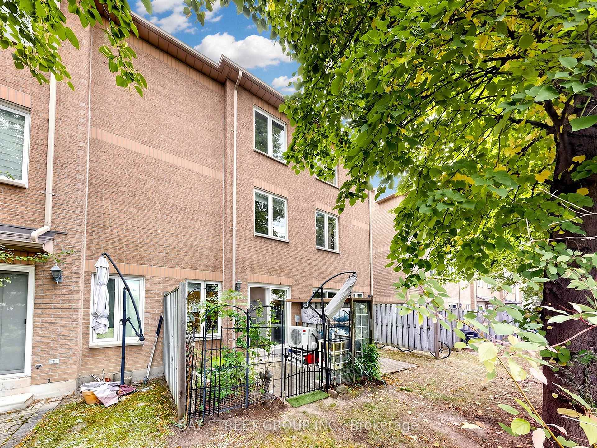 Photo 28 of Unit 2, 4 St Moritz Way, Markham, Unionville — HOMEH