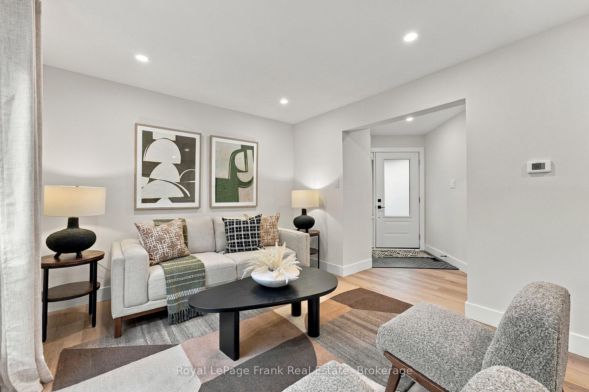 Photo 5 of 10 Delaney Drive, Ajax, Central West — HOMEH