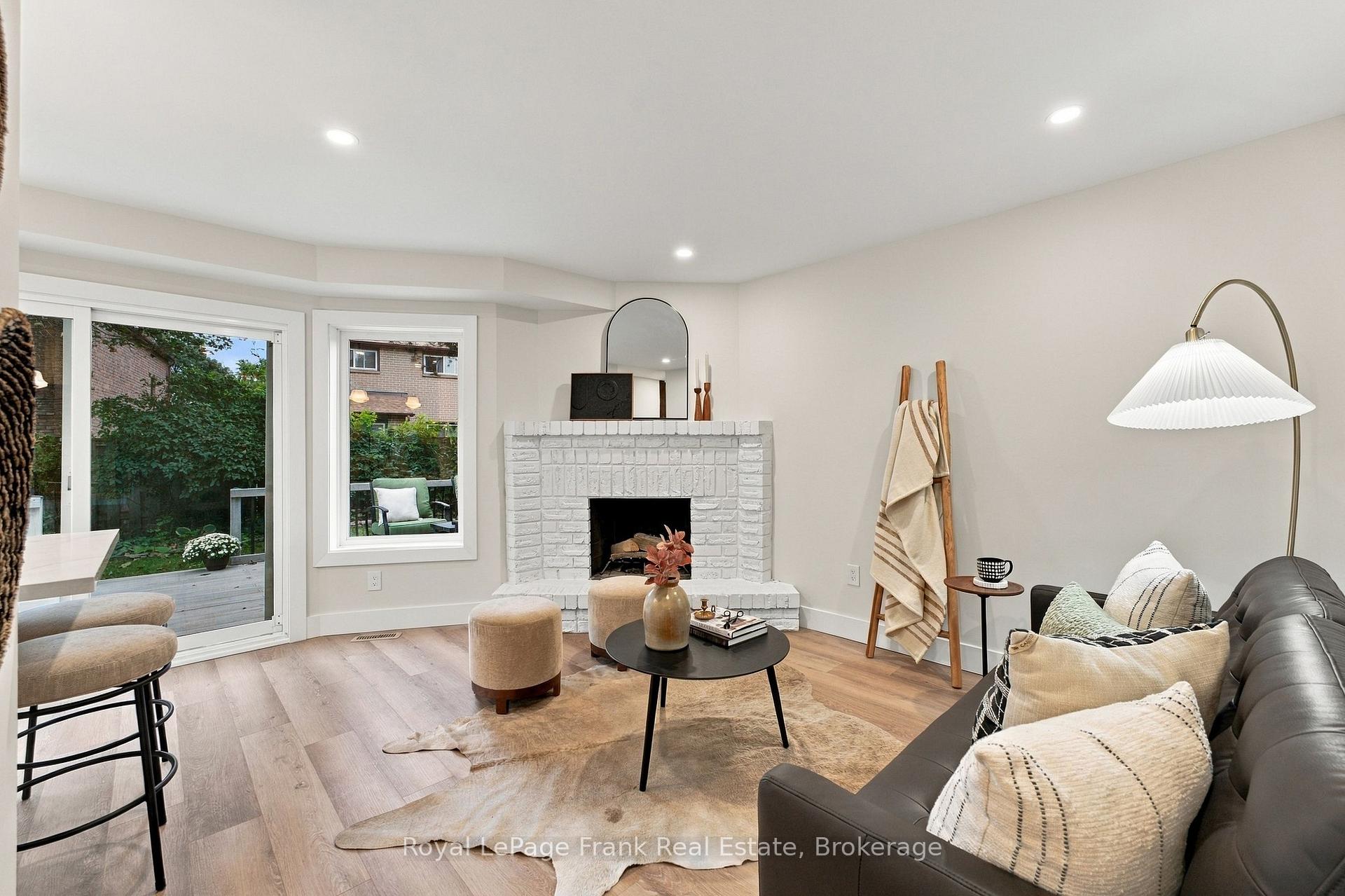 Photo 10 of 10 Delaney Drive, Ajax, Central West — HOMEH