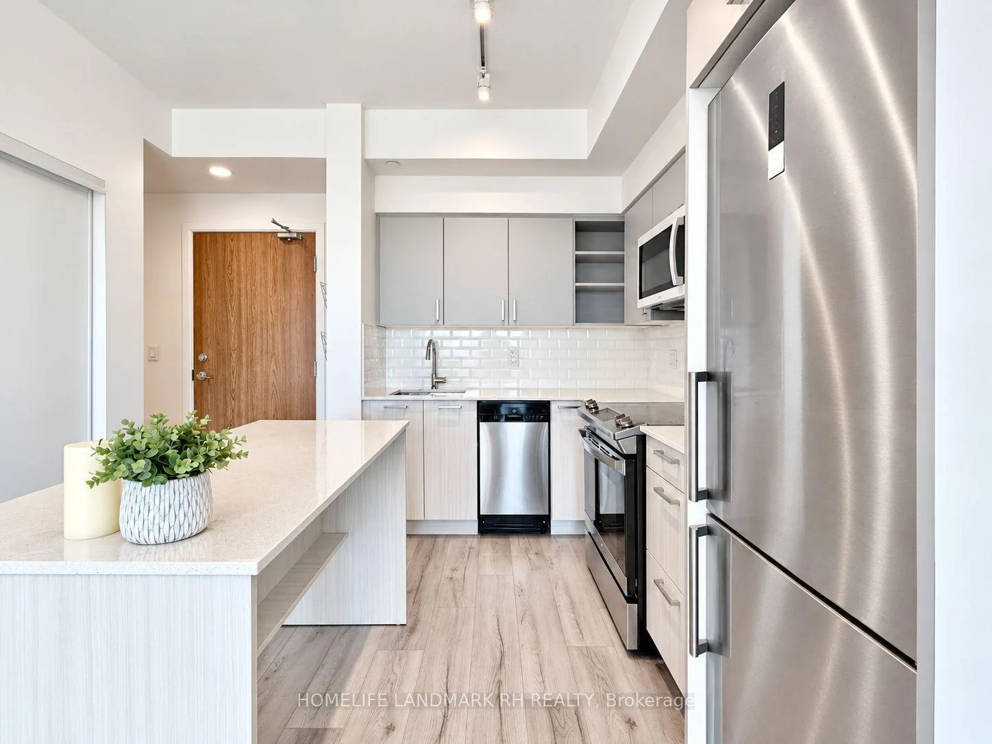 Photo 12 of Unit 512, 385 Osler Street, Toronto, Weston-Pellam Park — HOMEH