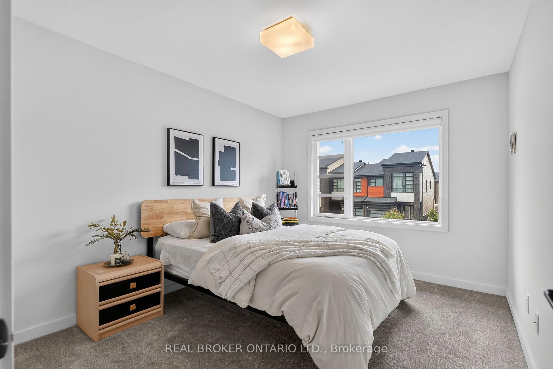 Photo 36 of 1071 Lunar Glow Crescent, Ottawa, Riverside South/Gloucester Glen — HOMEH
