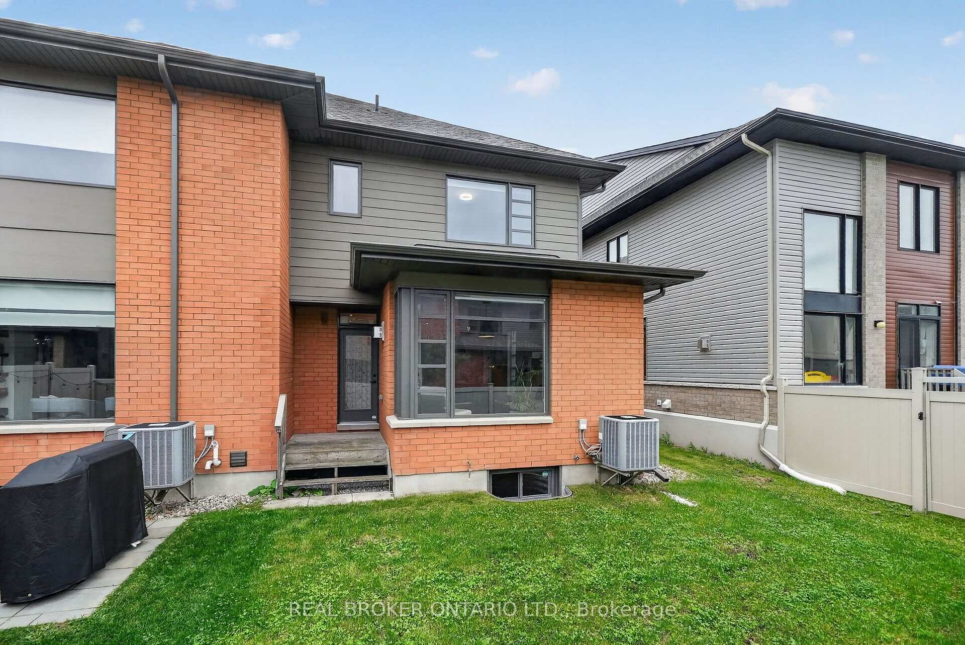 Photo 47 of 1071 Lunar Glow Crescent, Ottawa, Riverside South/Gloucester Glen — HOMEH