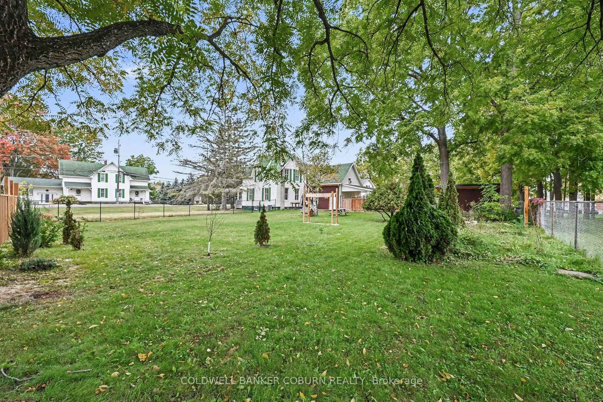 Photo 3 of 69 Main Street, North Dundas, Chesterville — HOMEH