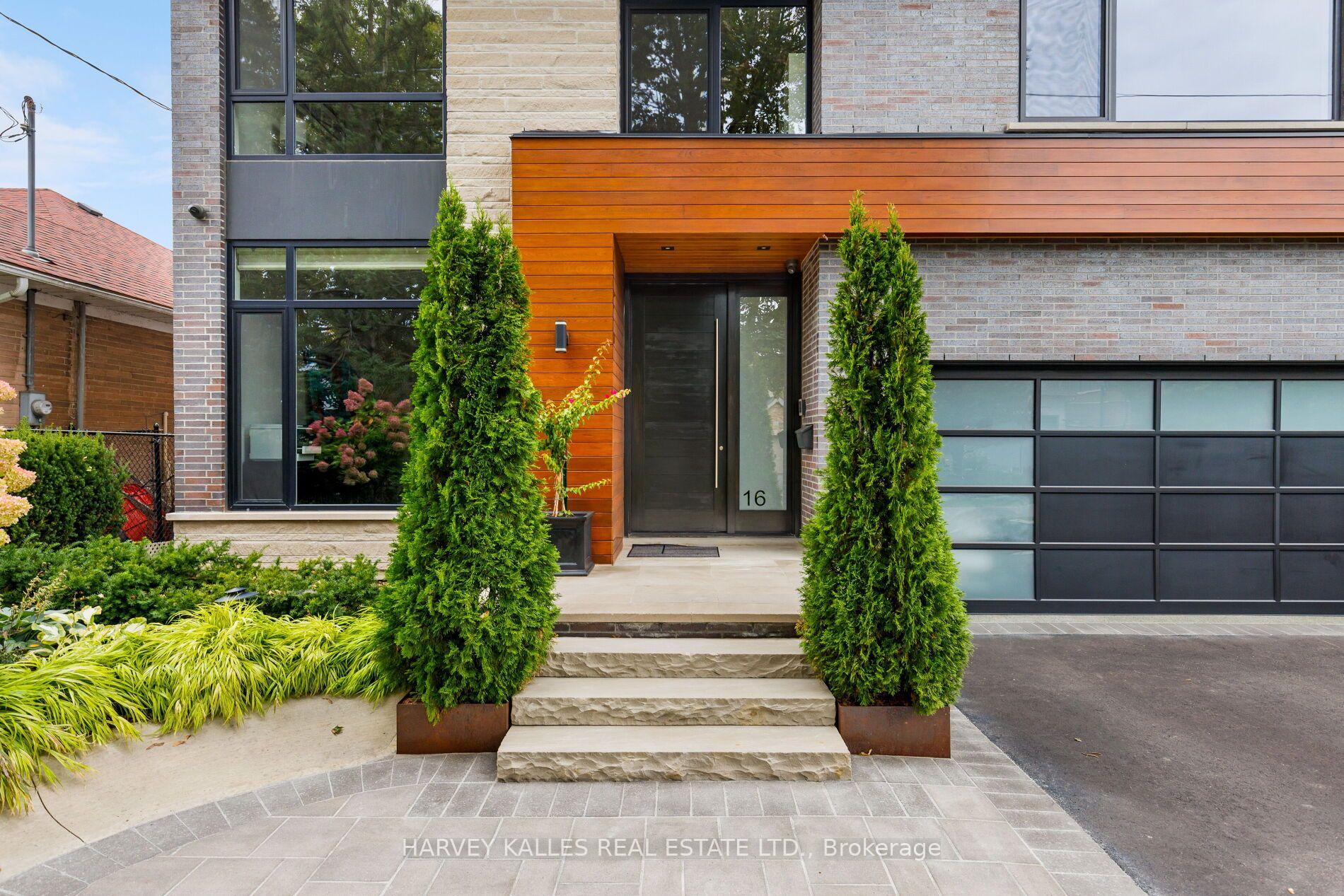 Photo 2 of 16 Graystone Gardens, Etobicoke, Islington-City Centre West — HOMEH