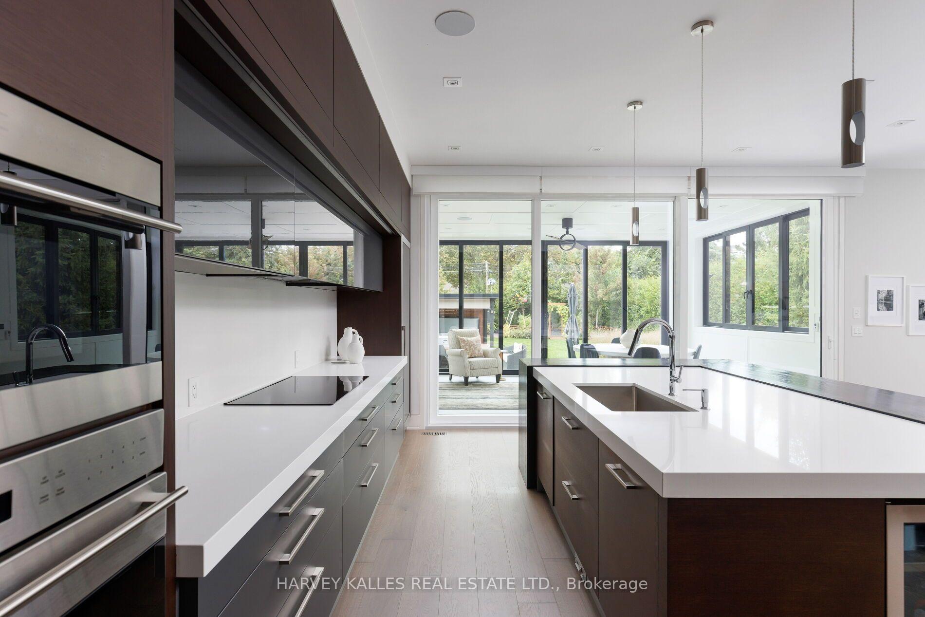 Photo 11 of 16 Graystone Gardens, Etobicoke, Islington-City Centre West — HOMEH