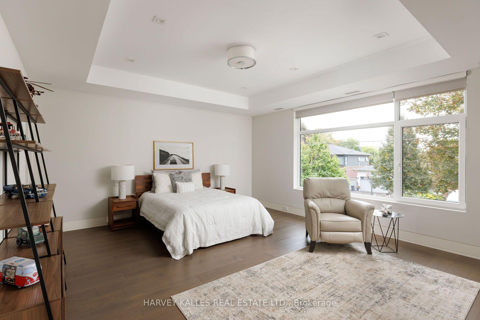 Photo 30 of 16 Graystone Gardens, Etobicoke, Islington-City Centre West — HOMEH