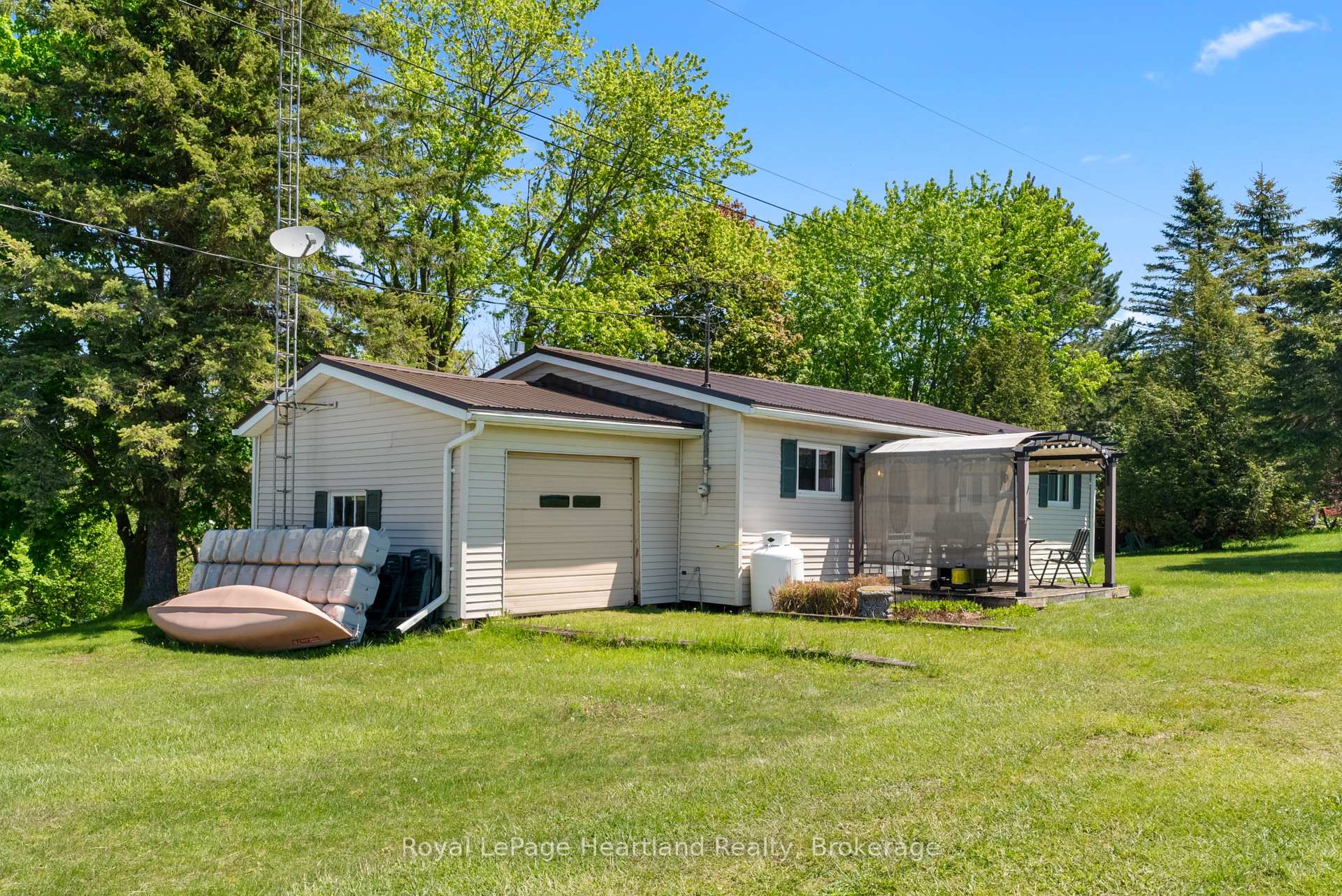 Photo 6 of 48 Poechman Lane, Brockton — HOMEH