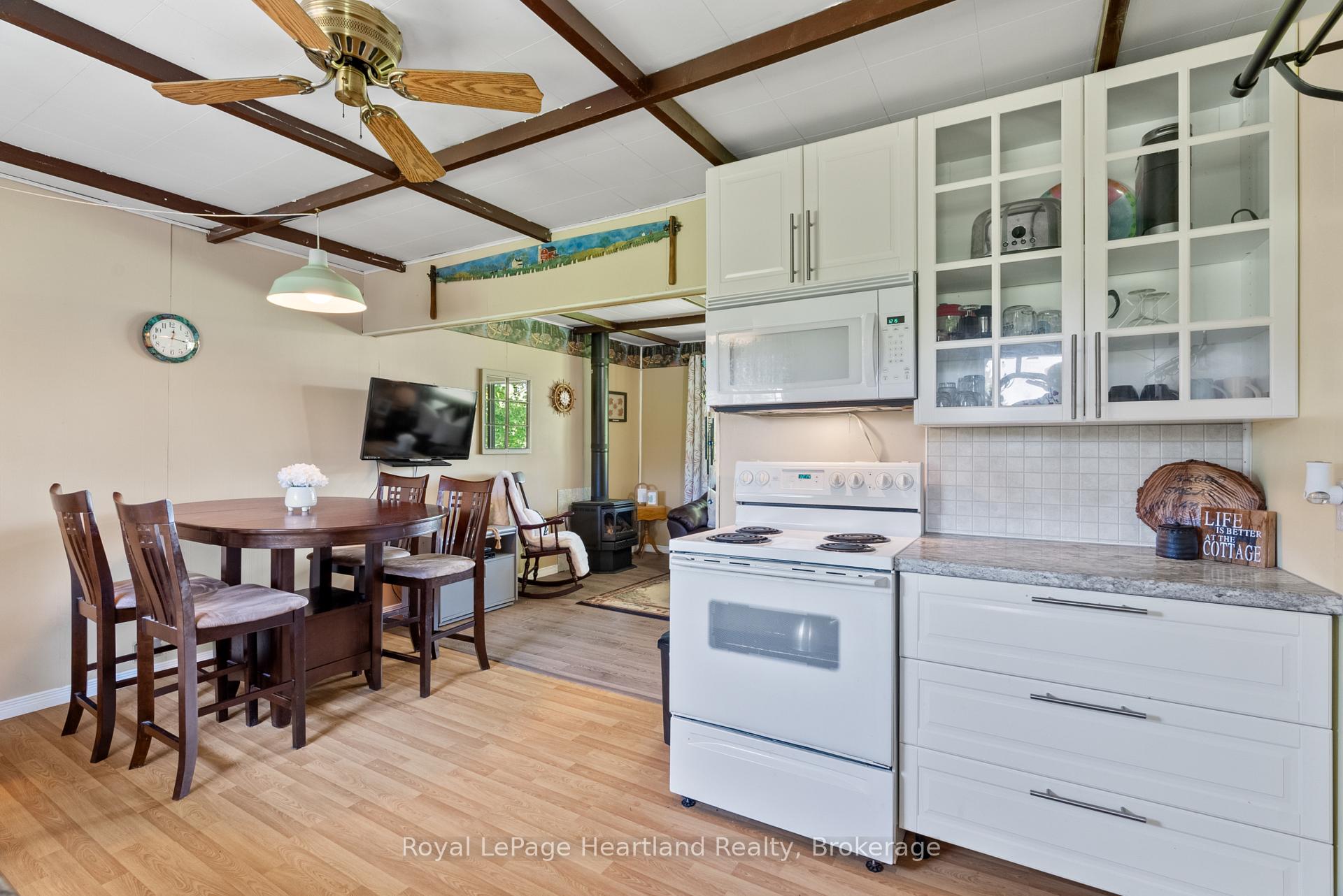Photo 8 of 48 Poechman Lane, Brockton — HOMEH