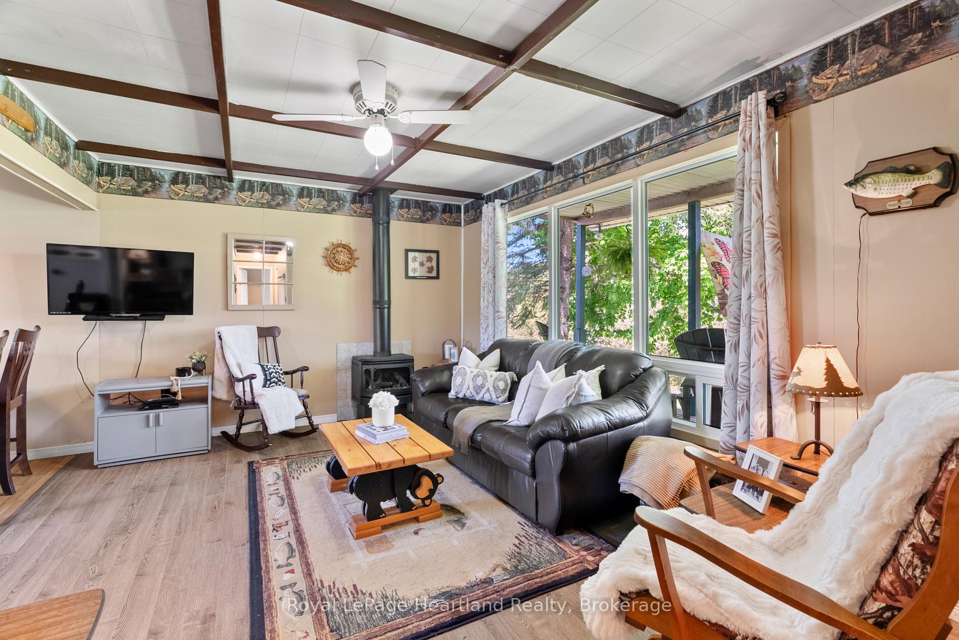Photo 13 of 48 Poechman Lane, Brockton — HOMEH