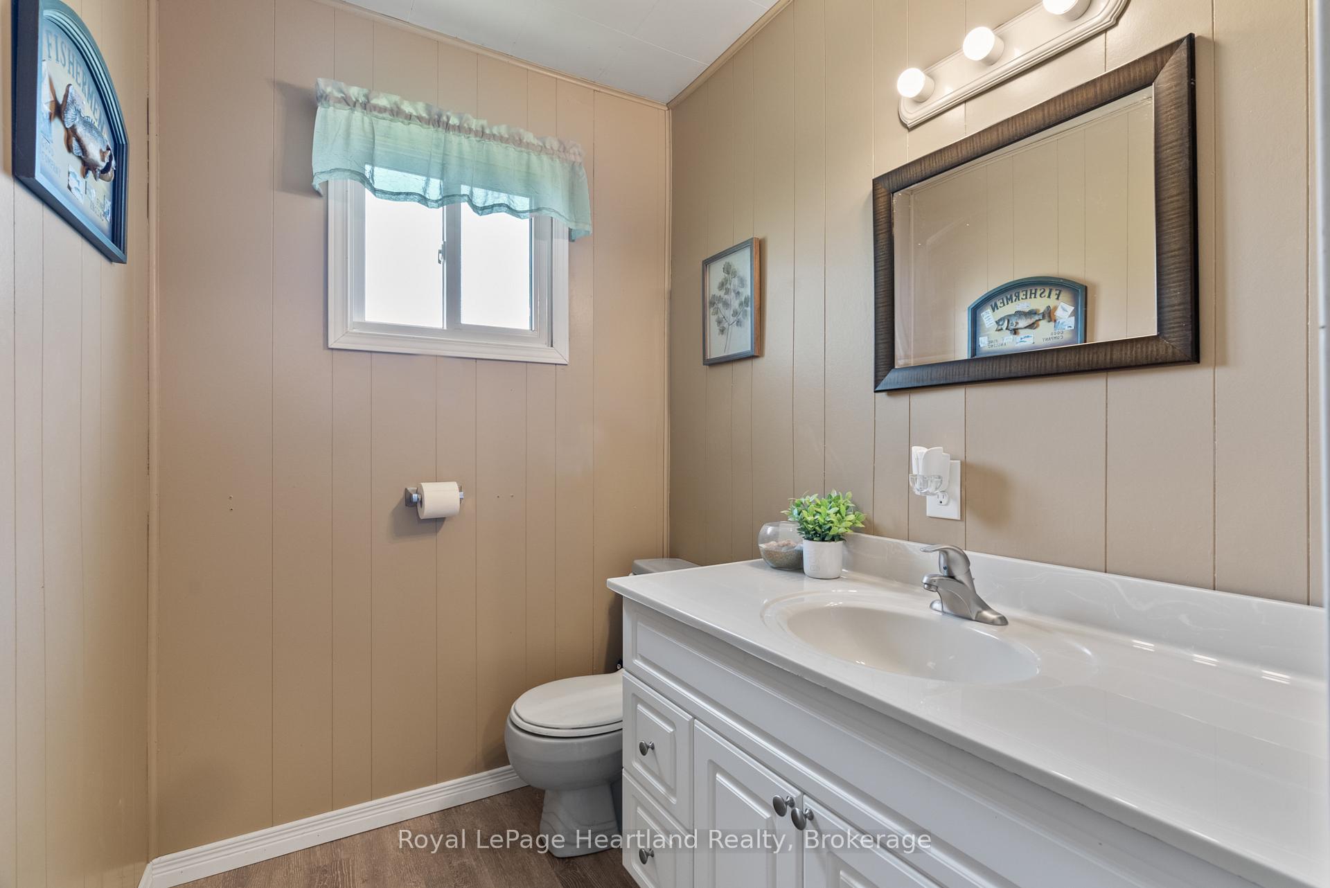 Photo 20 of 48 Poechman Lane, Brockton — HOMEH