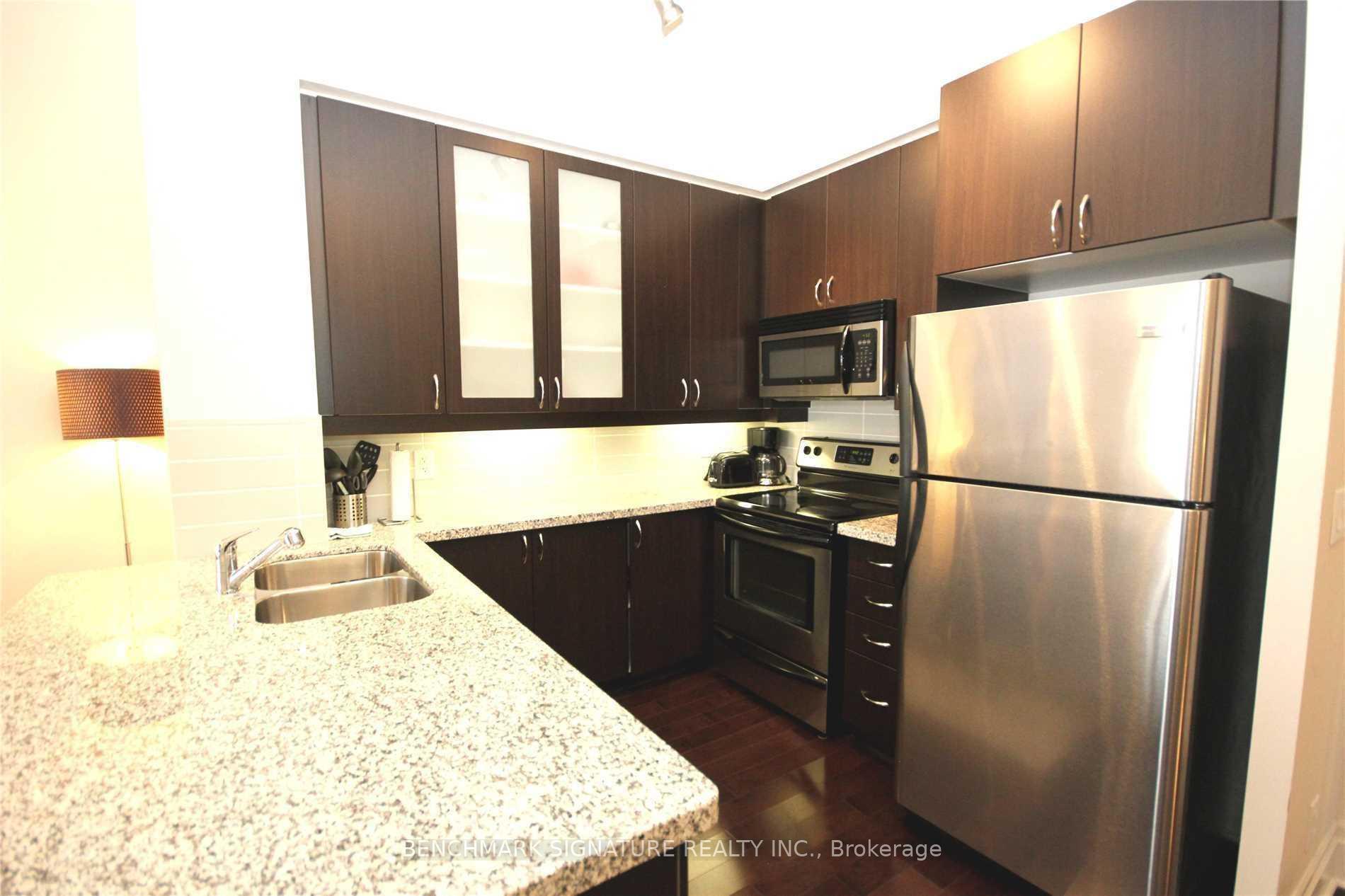 Photo 8 of Unit 110, 57 Upper Duke Crescent, Markham, Unionville — HOMEH