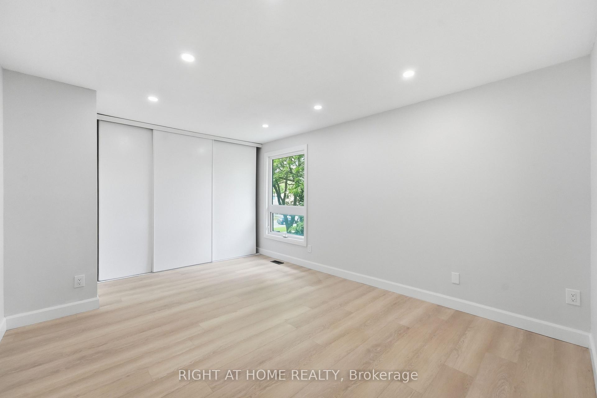 Photo 10 of Unit 3, 7874 Jeanne D'arc Boulevard, Ottawa, Convent Glen North — HOMEH