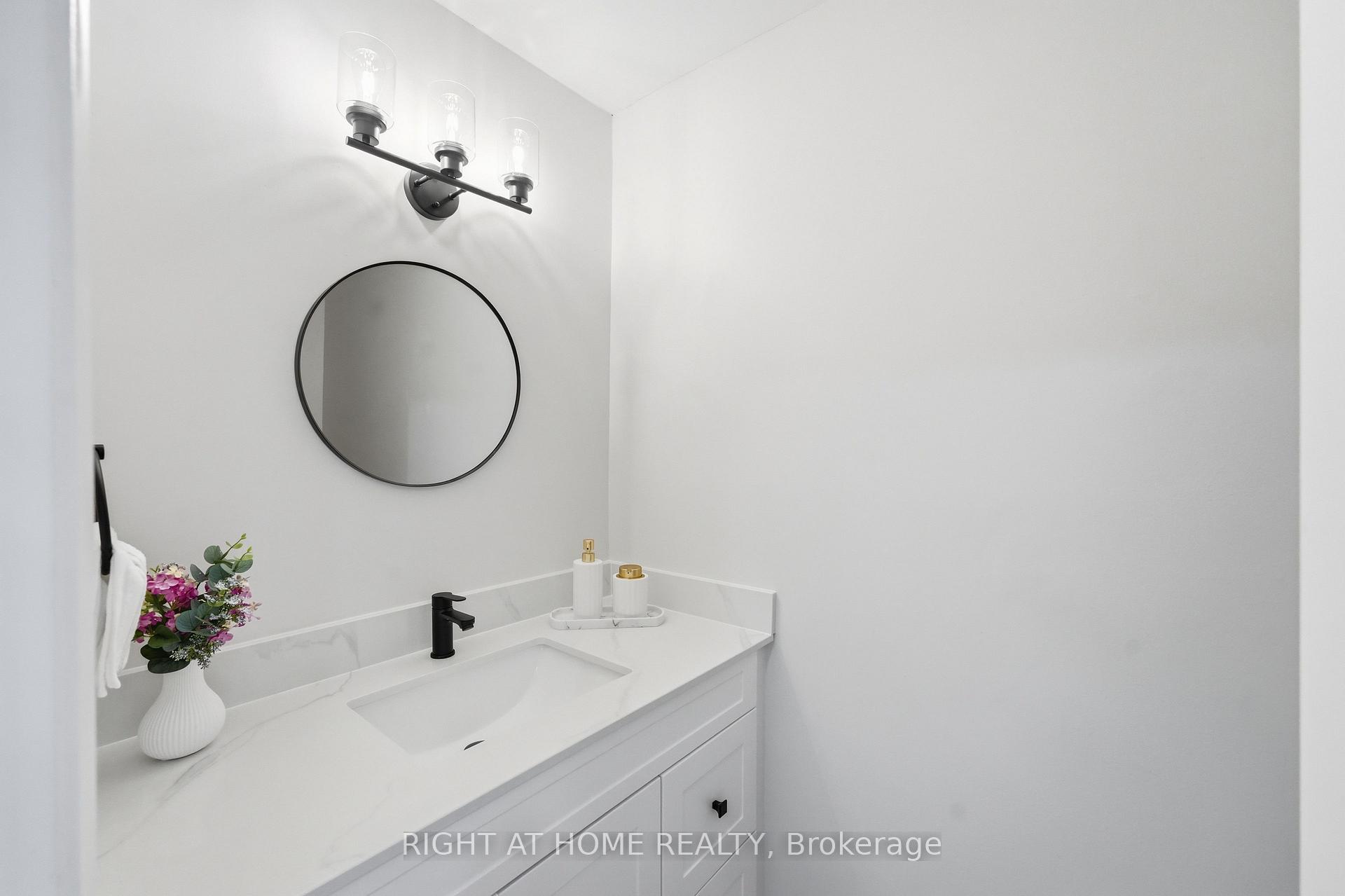 Photo 12 of Unit 3, 7874 Jeanne D'arc Boulevard, Ottawa, Convent Glen North — HOMEH
