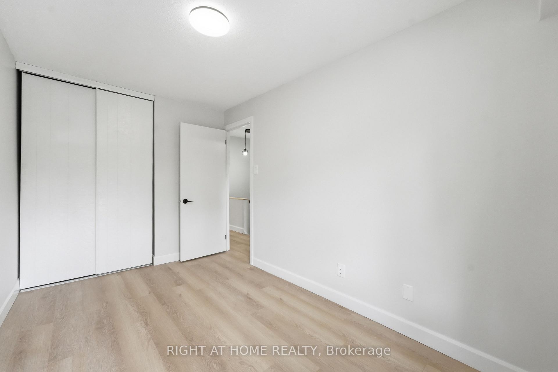 Photo 19 of Unit 3, 7874 Jeanne D'arc Boulevard, Ottawa, Convent Glen North — HOMEH