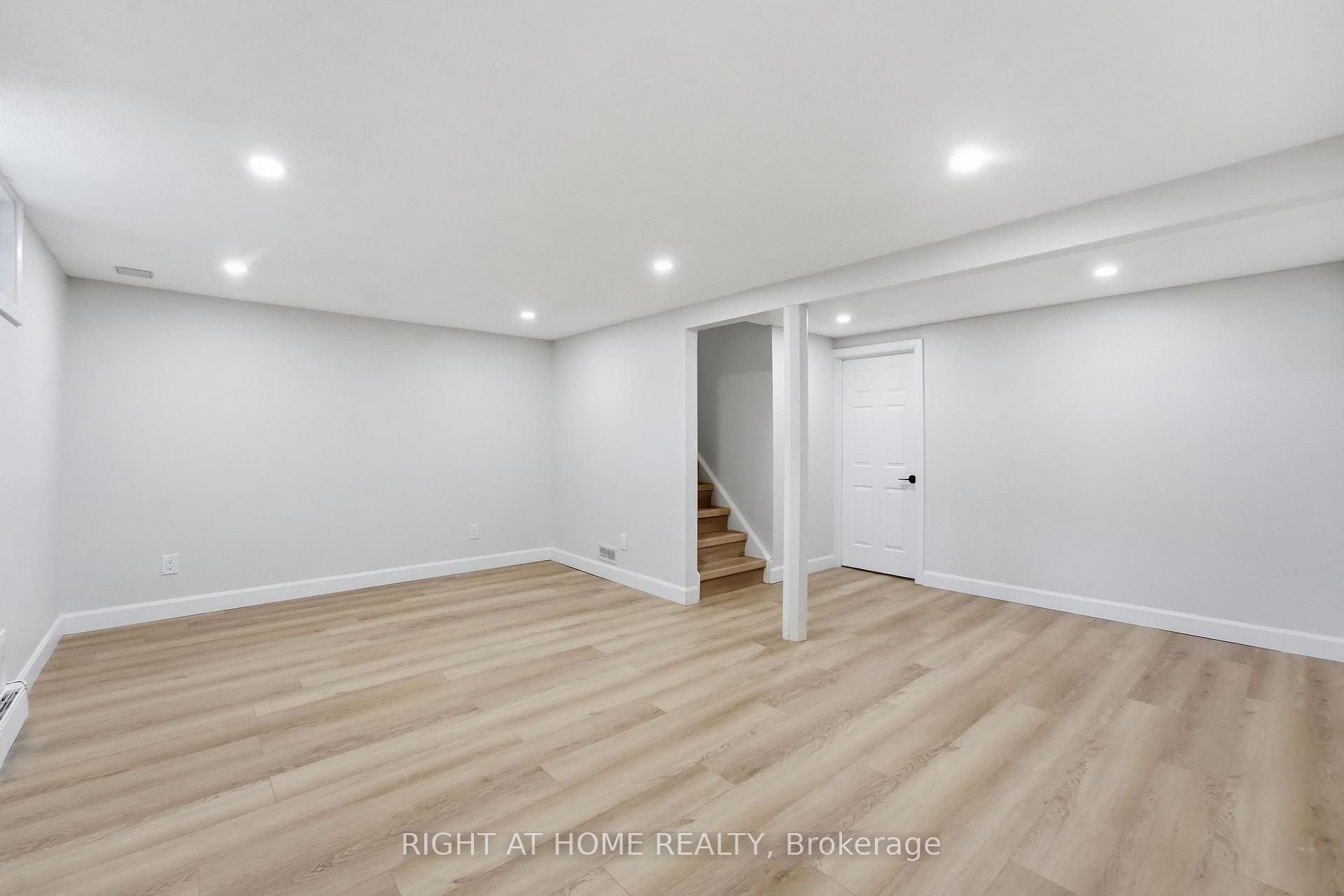 Photo 23 of Unit 3, 7874 Jeanne D'arc Boulevard, Ottawa, Convent Glen North — HOMEH