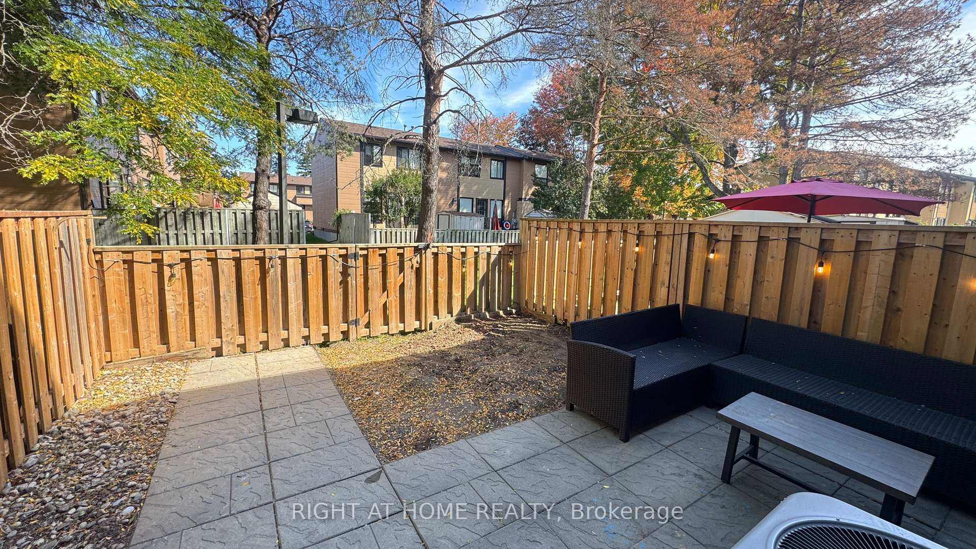 Photo 26 of Unit 3, 7874 Jeanne D'arc Boulevard, Ottawa, Convent Glen North — HOMEH