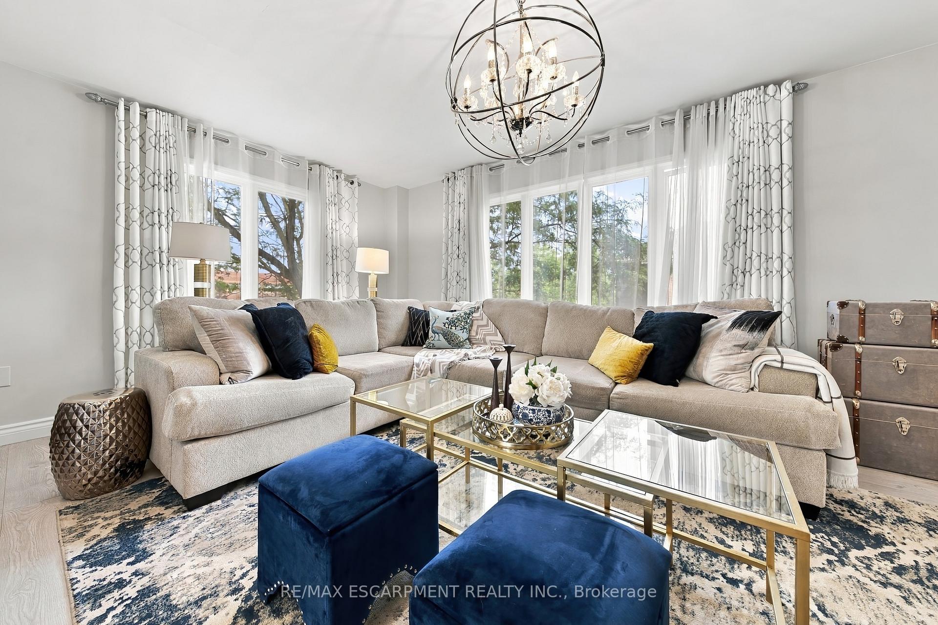 Photo 6 of 2239 Prescott Place, Burlington, Orchard — HOMEH