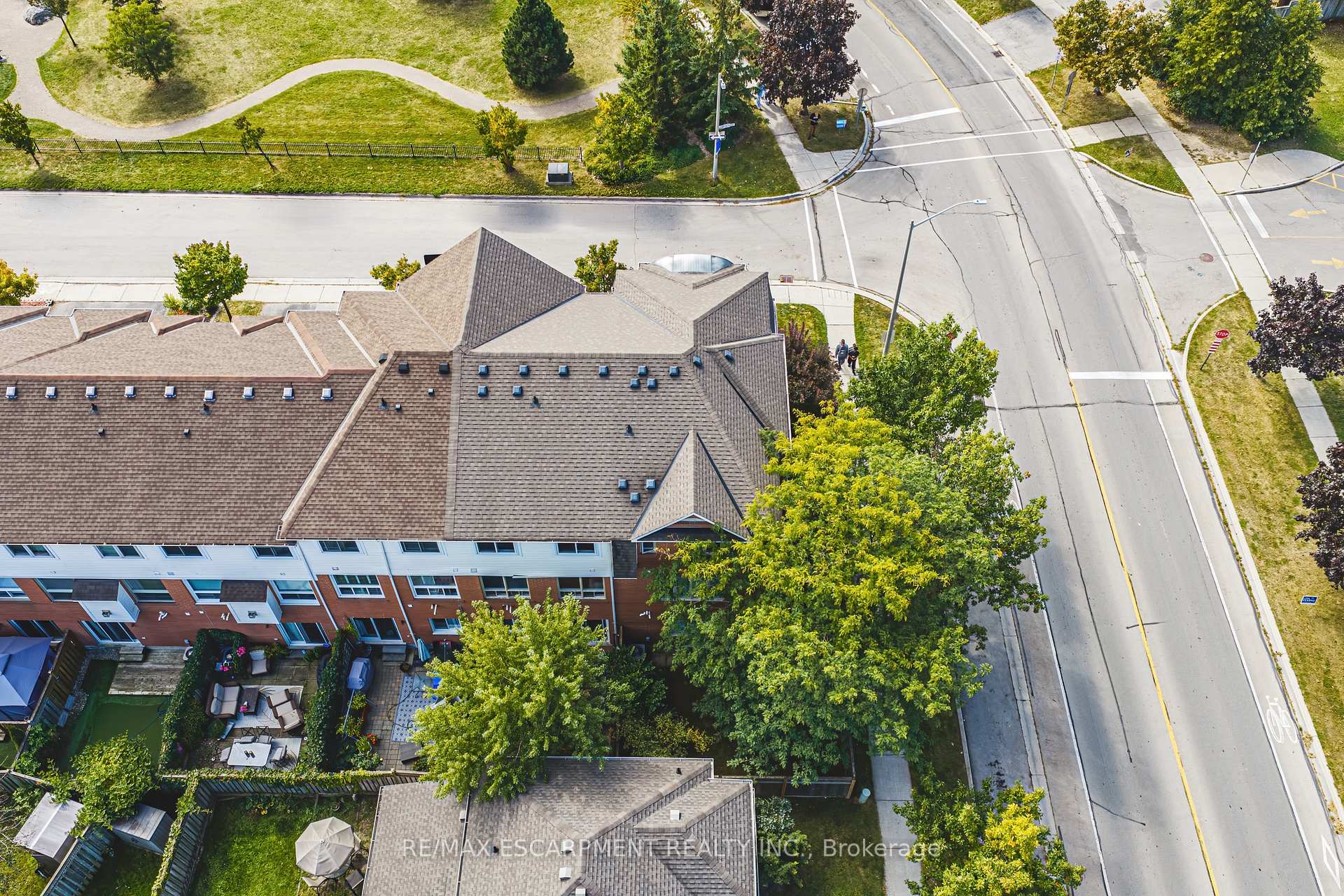Photo 34 of 2239 Prescott Place, Burlington, Orchard — HOMEH
