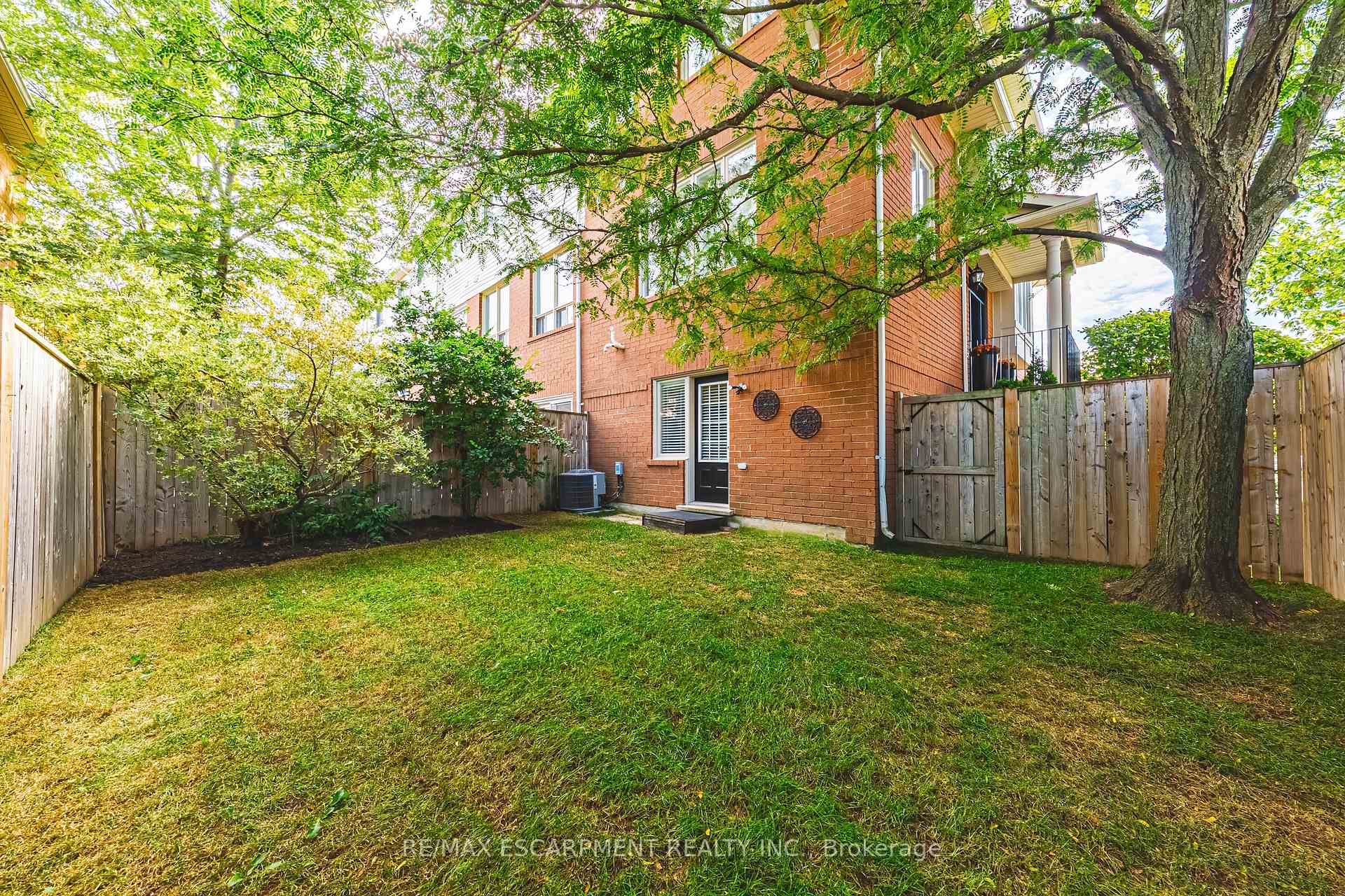 Photo 36 of 2239 Prescott Place, Burlington, Orchard — HOMEH