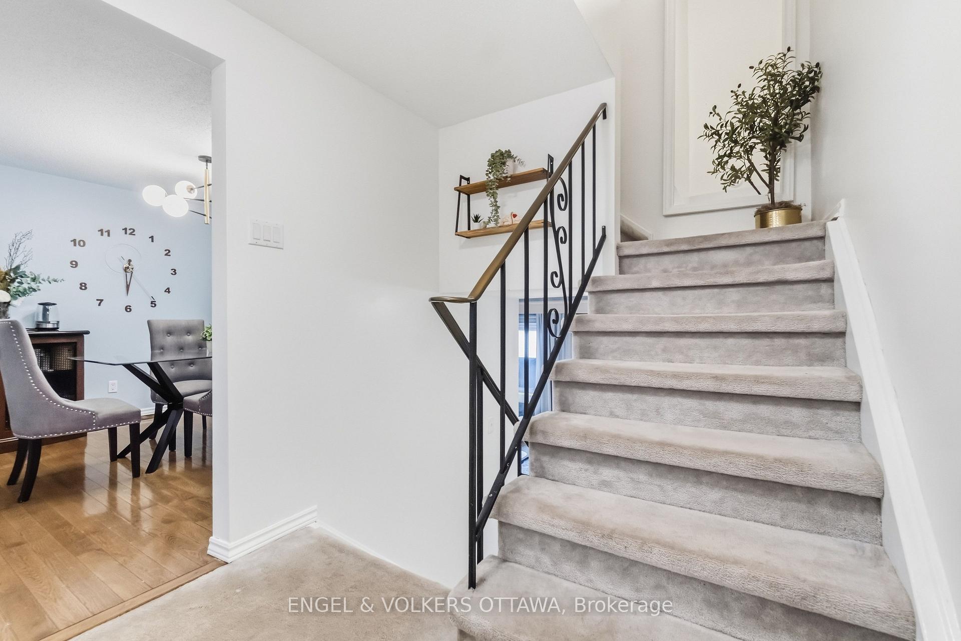 Photo 4 of Unit 18, 2 Bertona Street, Ottawa, Manordale — HOMEH