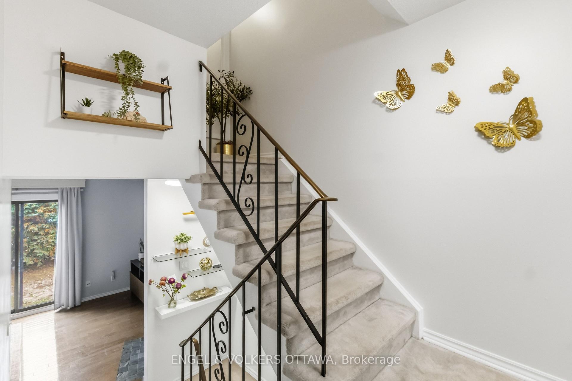 Photo 7 of Unit 18, 2 Bertona Street, Ottawa, Manordale — HOMEH