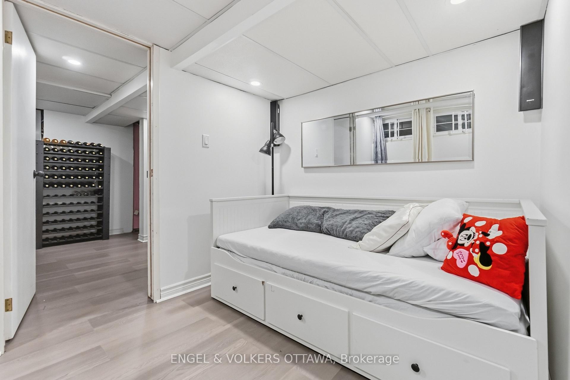 Photo 40 of Unit 18, 2 Bertona Street, Ottawa, Manordale — HOMEH