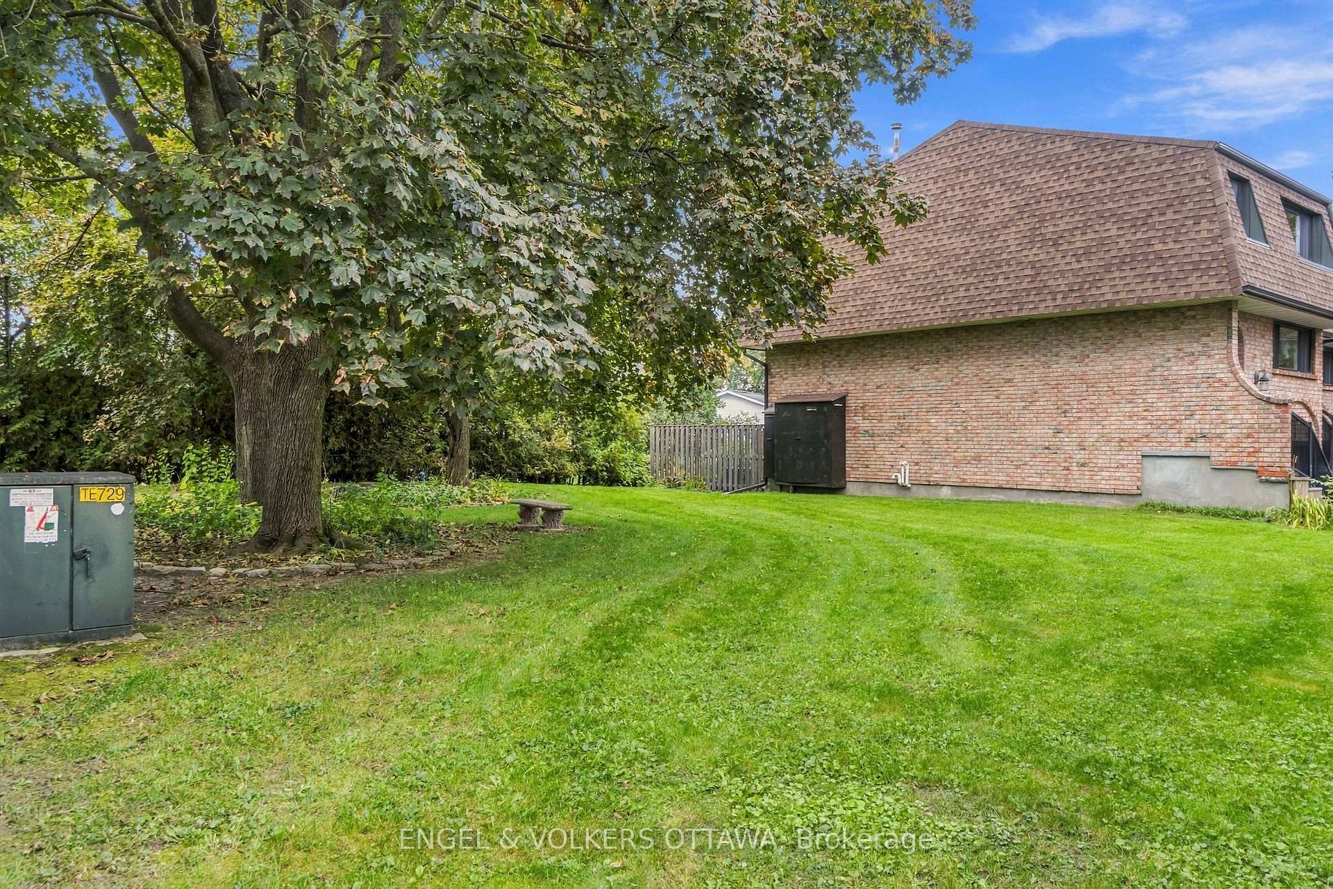 Photo 43 of Unit 18, 2 Bertona Street, Ottawa, Manordale — HOMEH