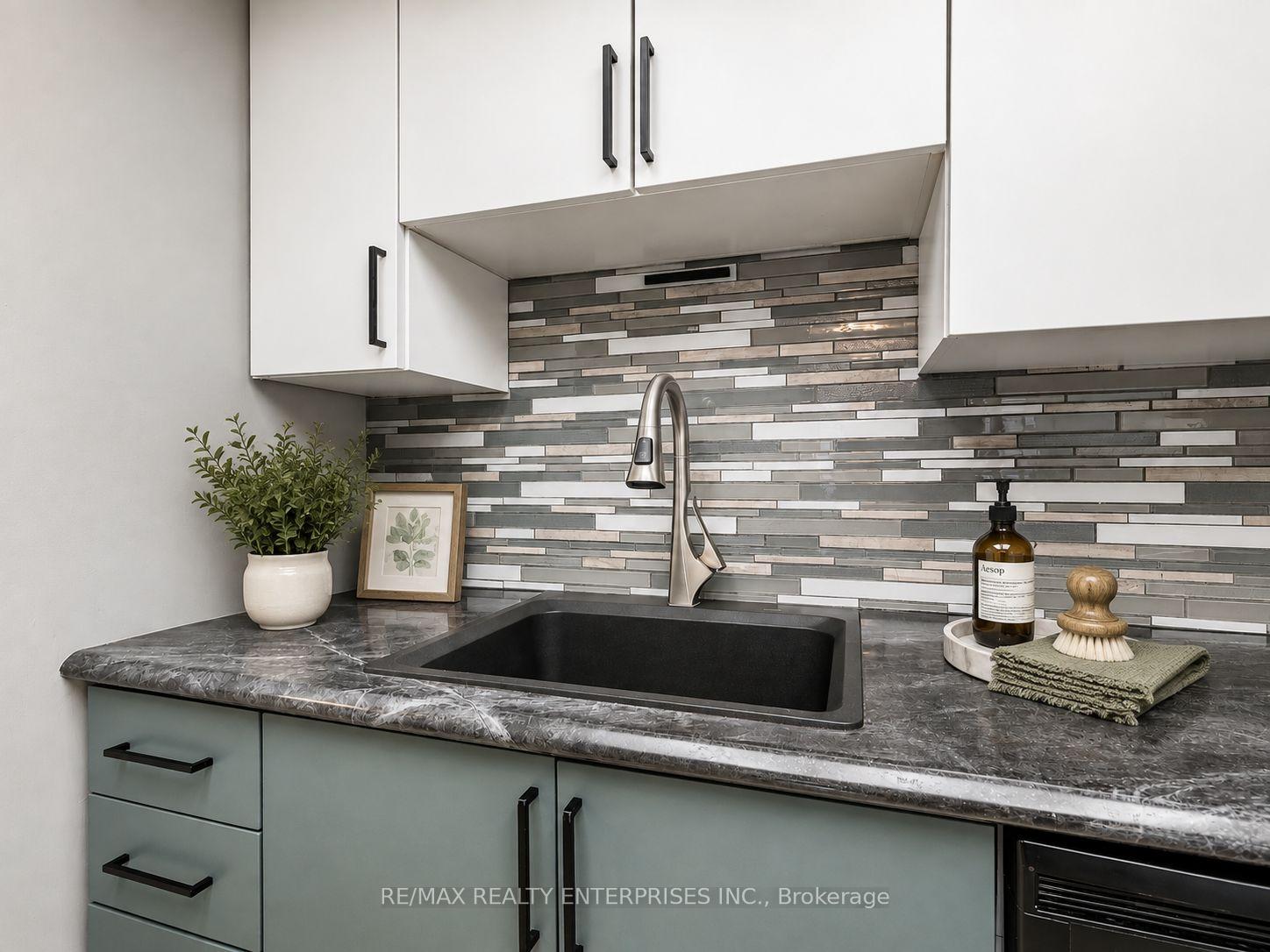 Photo 9 of Unit 105, 3267 King Street E, Kitchener, Chicopee/Freeport — HOMEH