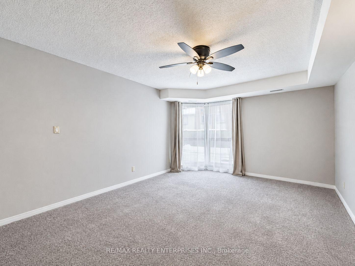 Photo 12 of Unit 105, 3267 King Street E, Kitchener, Chicopee/Freeport — HOMEH