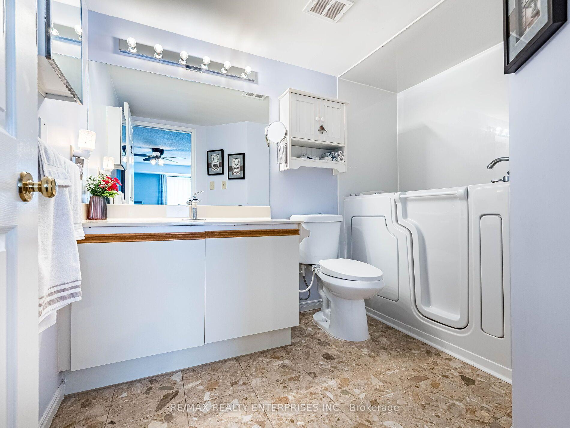 Photo 17 of Unit 105, 3267 King Street E, Kitchener, Chicopee/Freeport — HOMEH