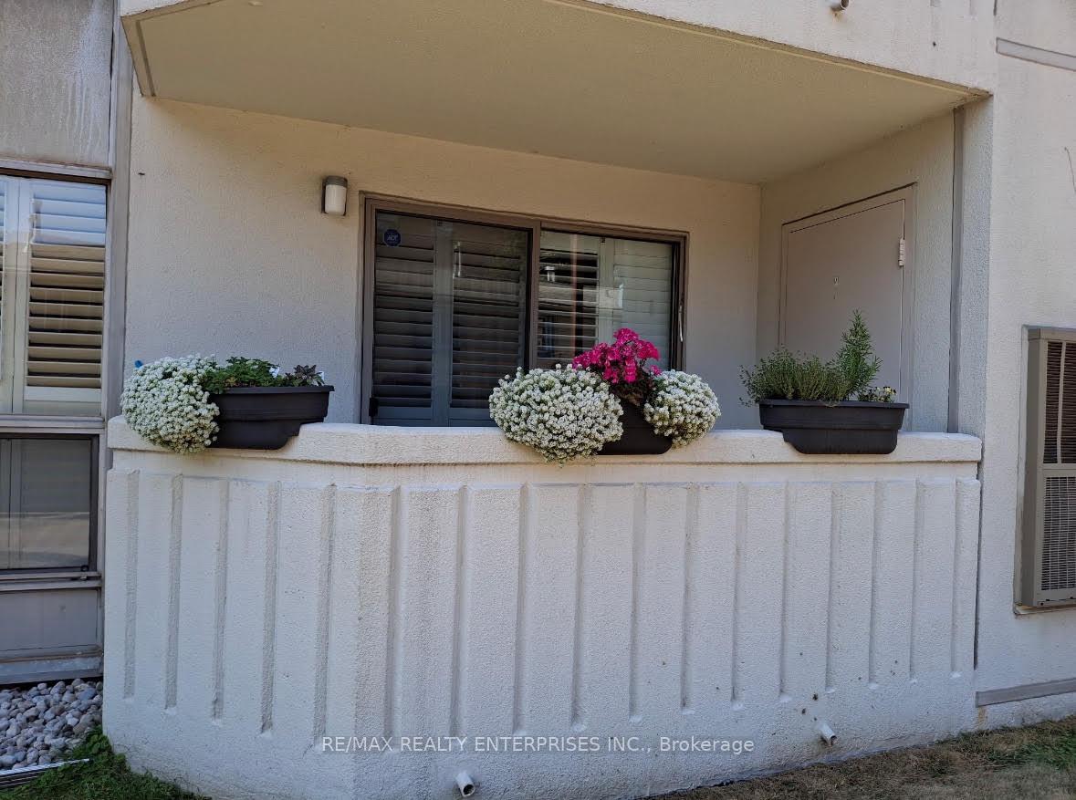 Photo 27 of Unit 105, 3267 King Street E, Kitchener, Chicopee/Freeport — HOMEH