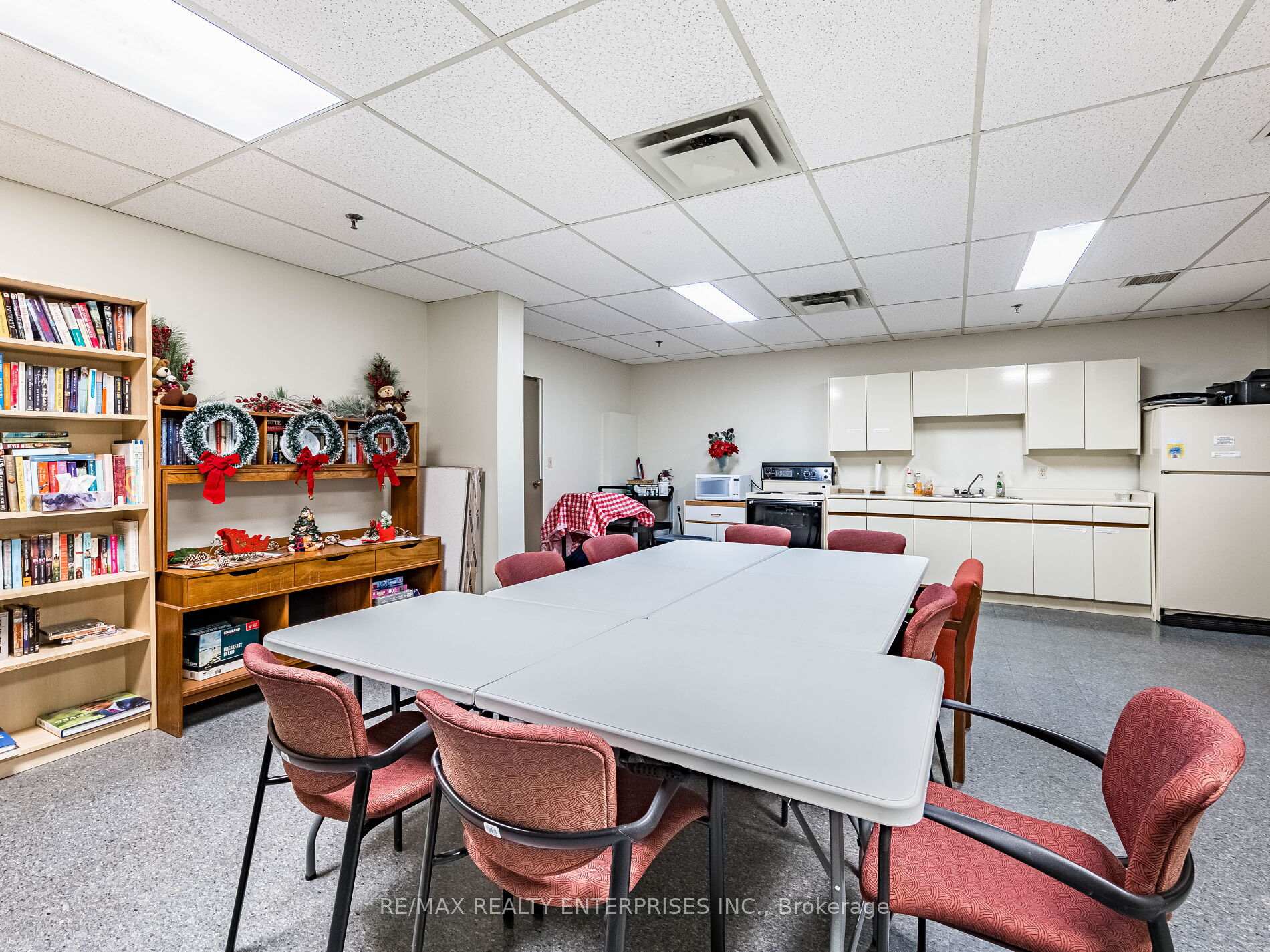 Photo 30 of Unit 105, 3267 King Street E, Kitchener, Chicopee/Freeport — HOMEH