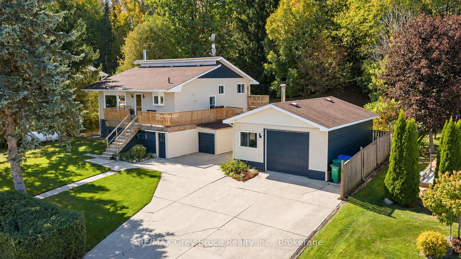 Photo of 150 MacIntosh Drive