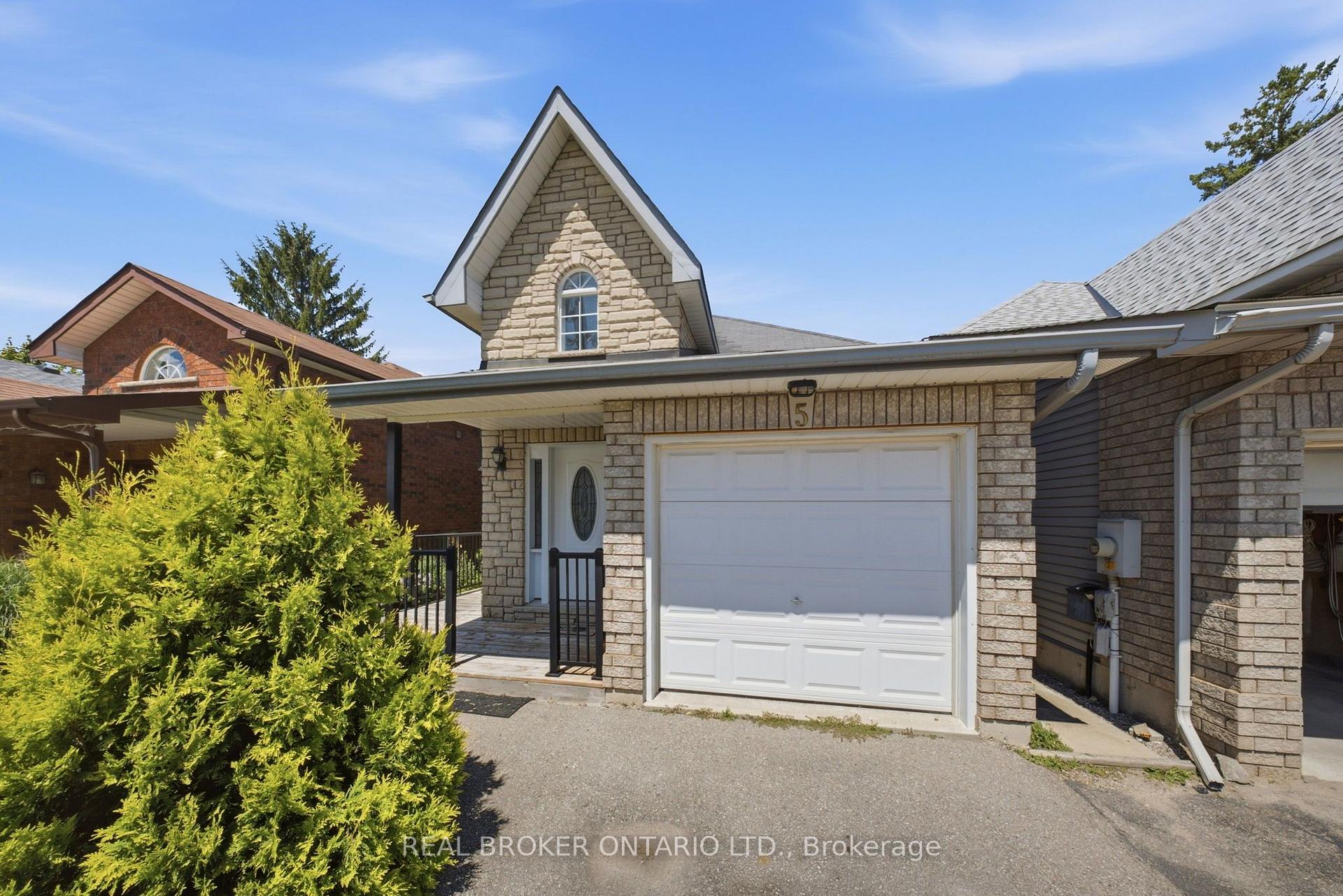 Photo 3 of 5 John Harvey Street, Uxbridge, Rural Uxbridge — HOMEH