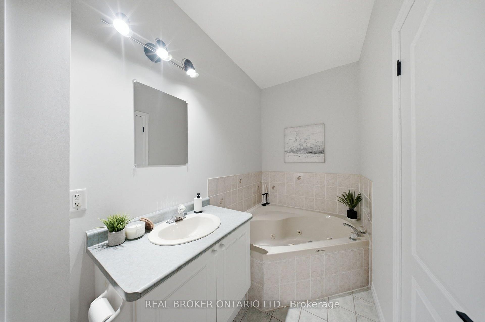 Photo 24 of 5 John Harvey Street, Uxbridge, Rural Uxbridge — HOMEH